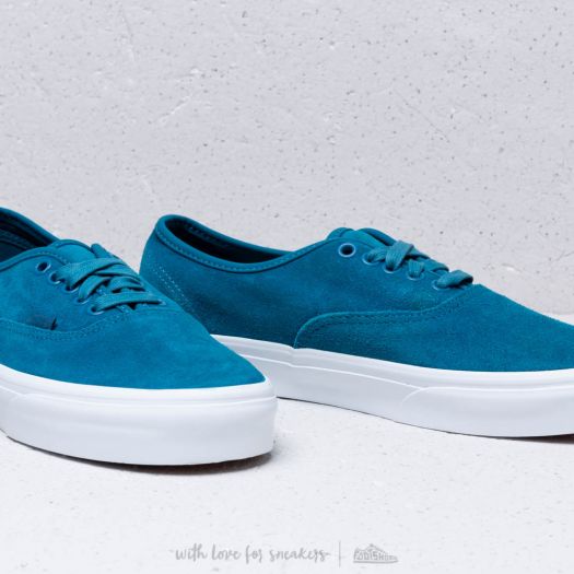 Soft suede deals authentic vans