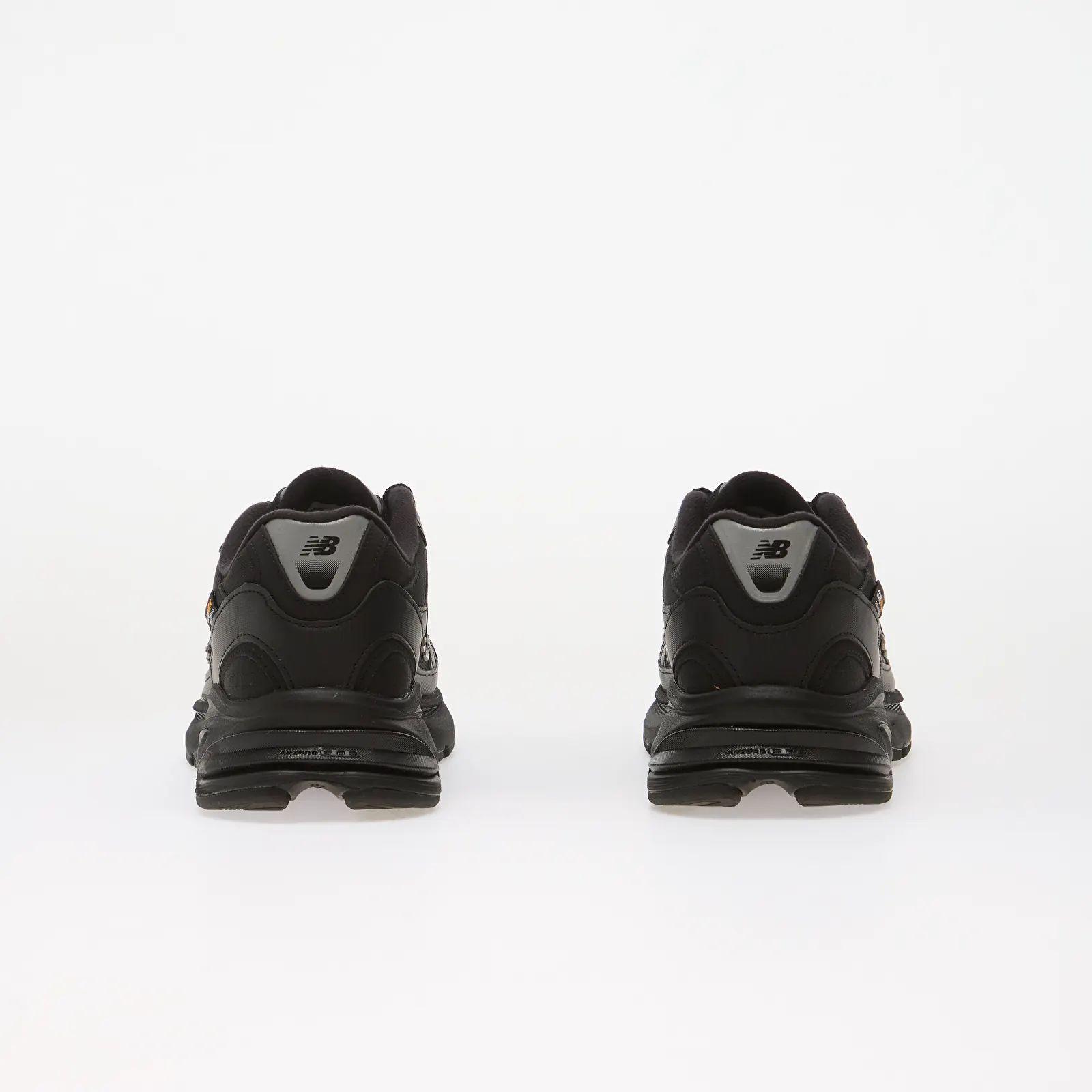 Férfi cipők New Balance 2010 Black/ Black