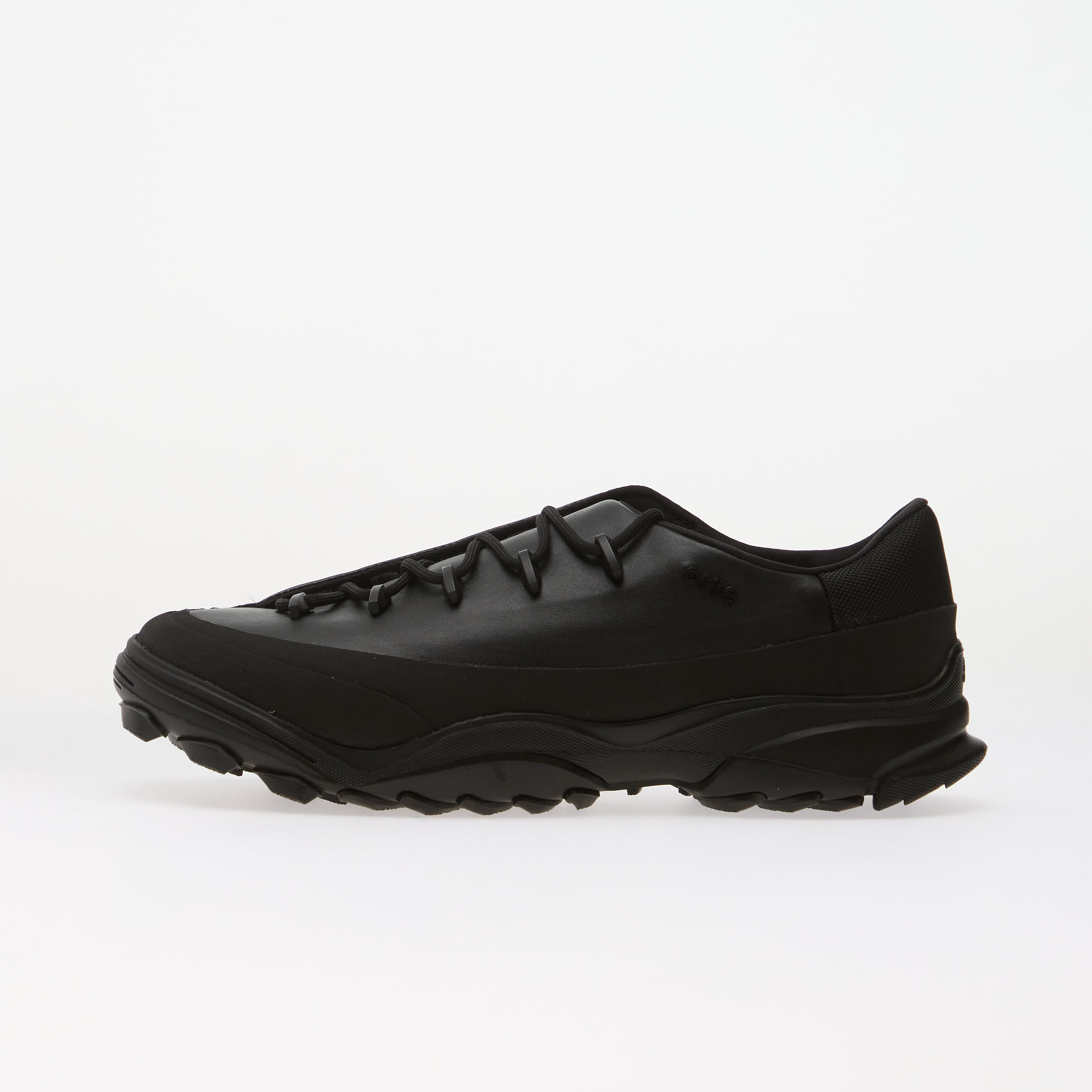 Сникърси adidas x Arte Antwerp GSG9 Core Black/ Core Black/ Iron Met. EUR 41 1/3