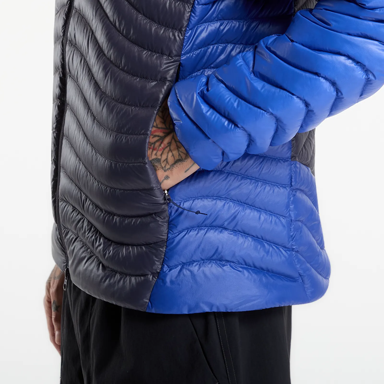 Doudounes Nike ACG Lava Flow Therma-FIT ADV Ultralight Down Jacket Old Royal/ Gridiron/ Summit White