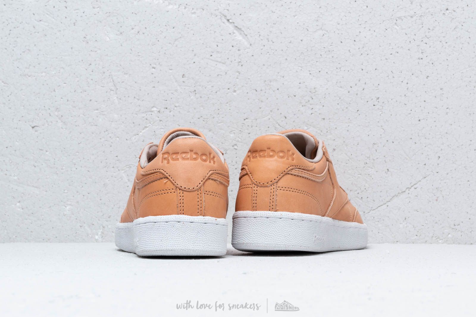 Men s shoes Reebok Club C 85 EWT HVT Sand White Footshop