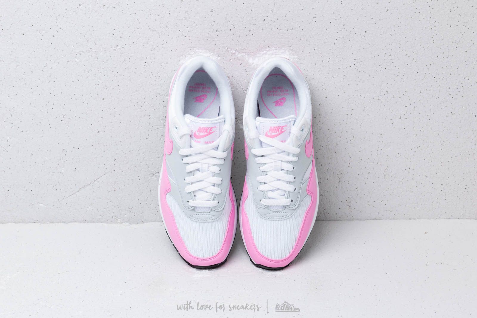 Psychic pink air max 1 store