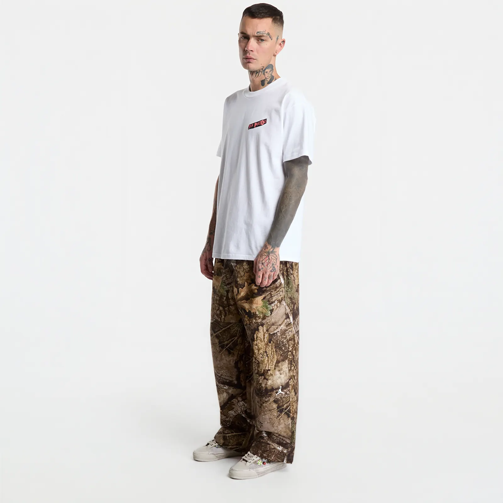 Футболки Vans Sex Pistols Run Wild on the Green SS Tee White