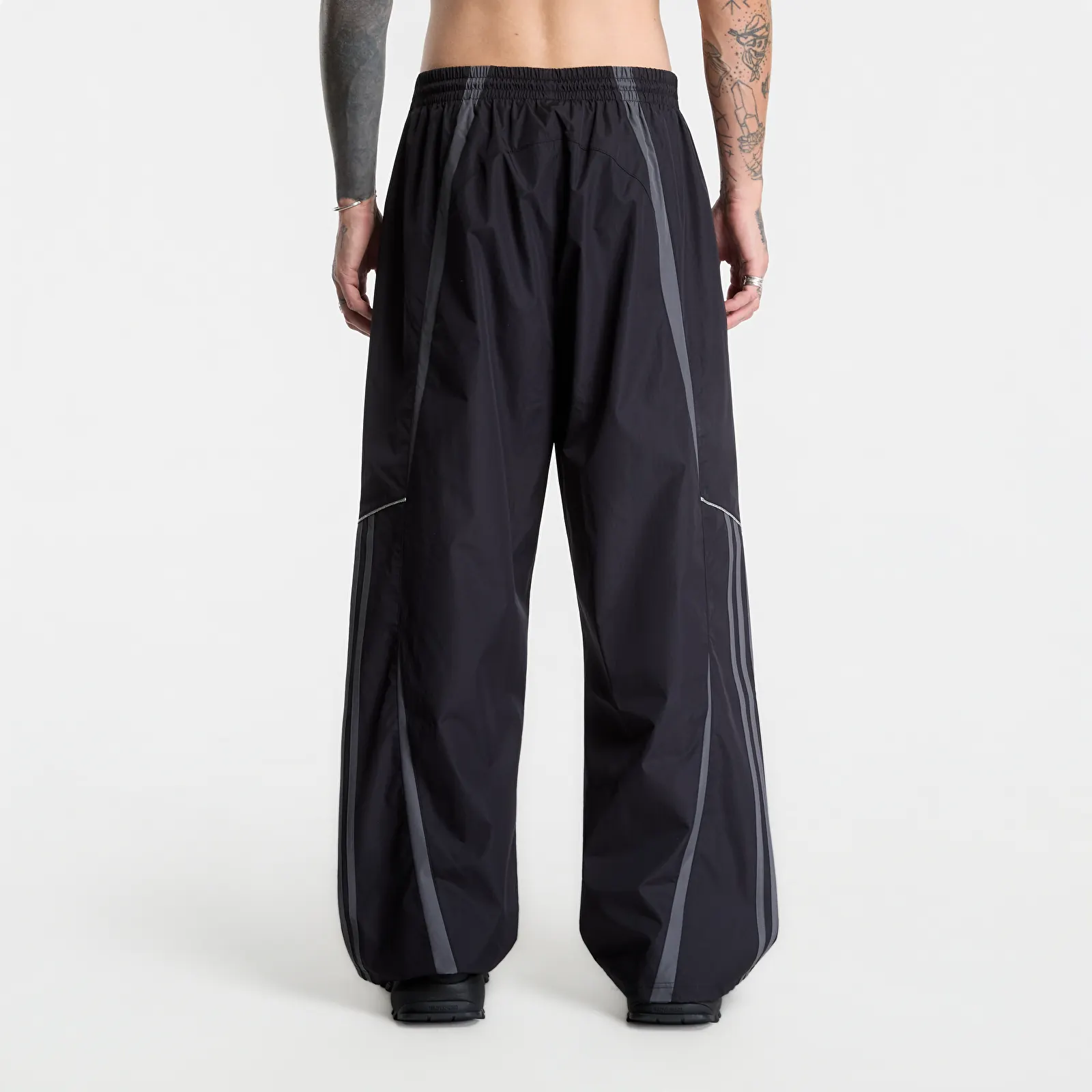 Joggerpüksid adidas x Hellstar Tracksuit Pants UNISEX Black