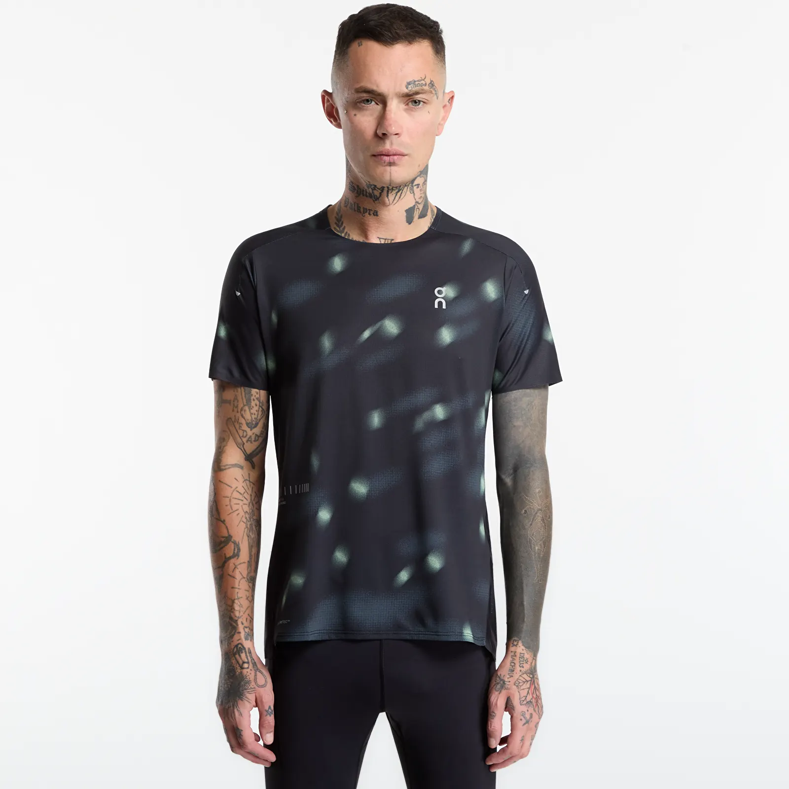 T-Shirts On Performance-T Lumos Black