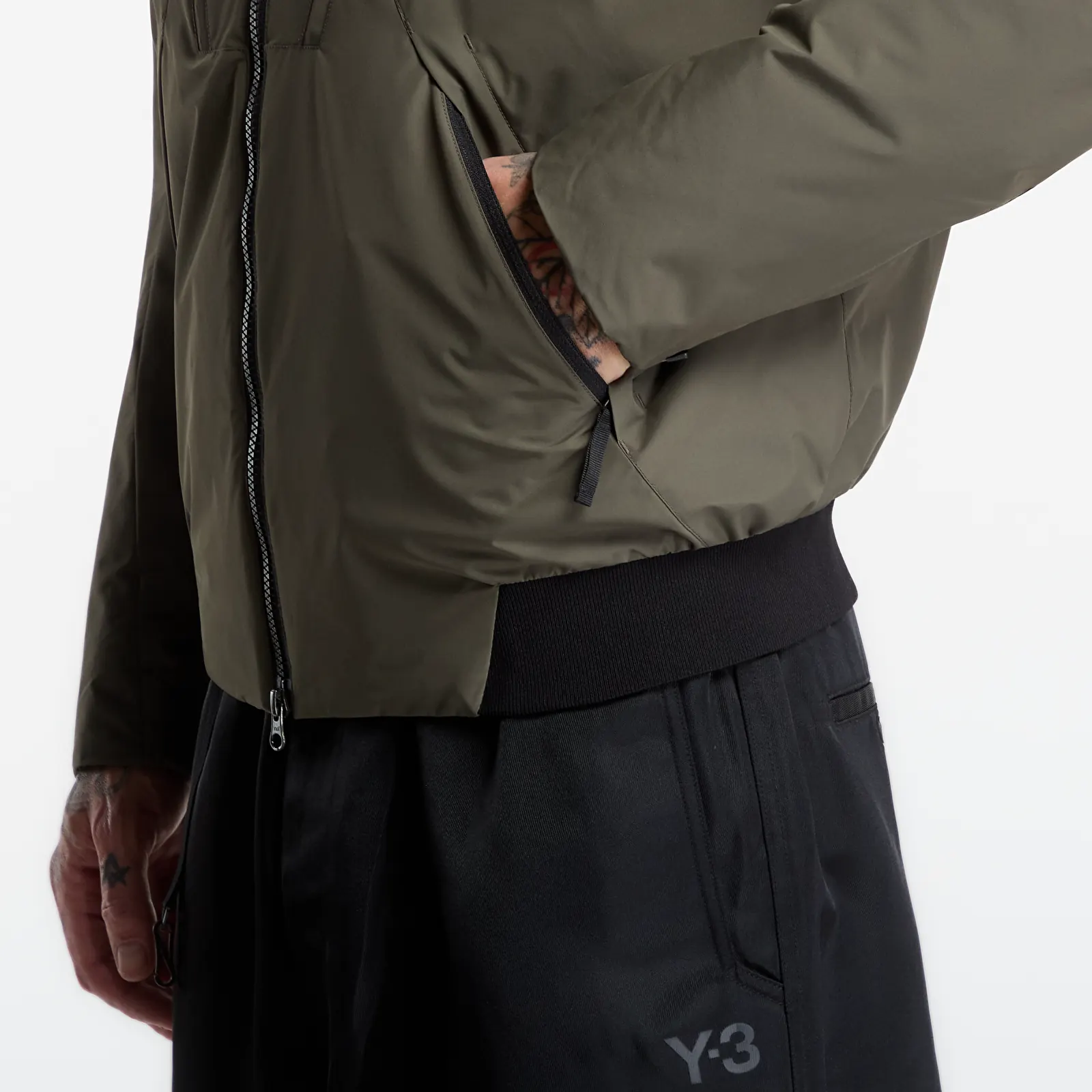 Пуховики Poutnik by Tilak Continental Jacket Grape Leaf