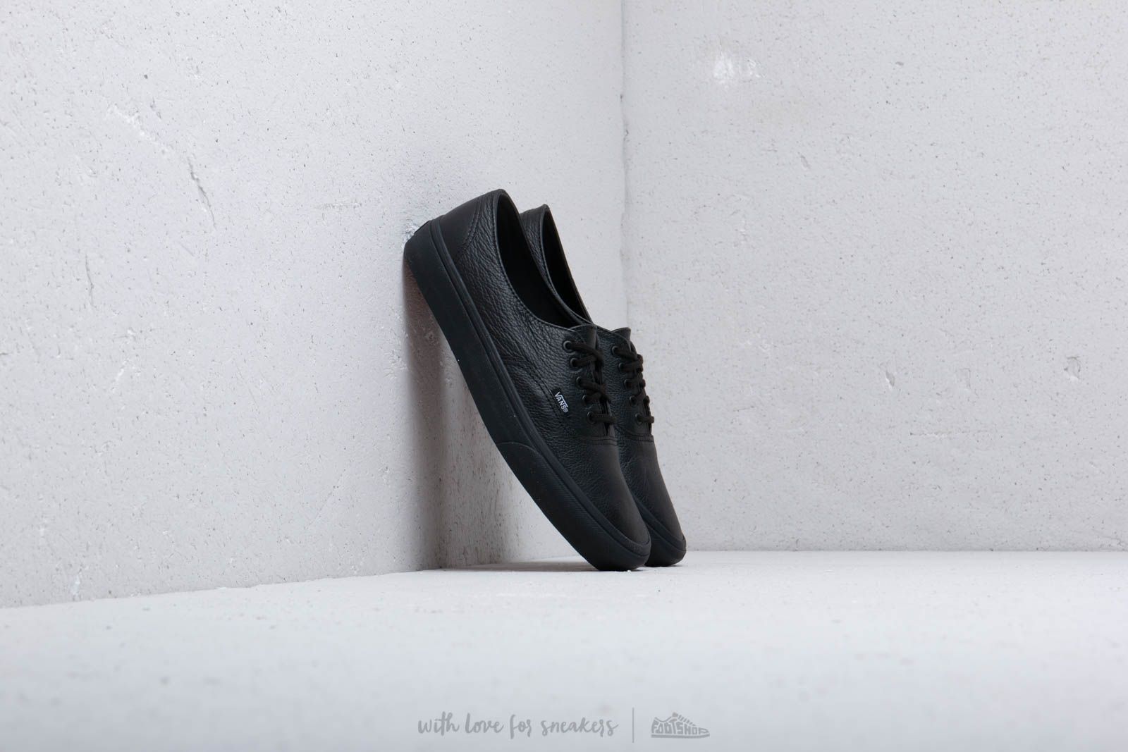 Vans authentic top decon premium leather