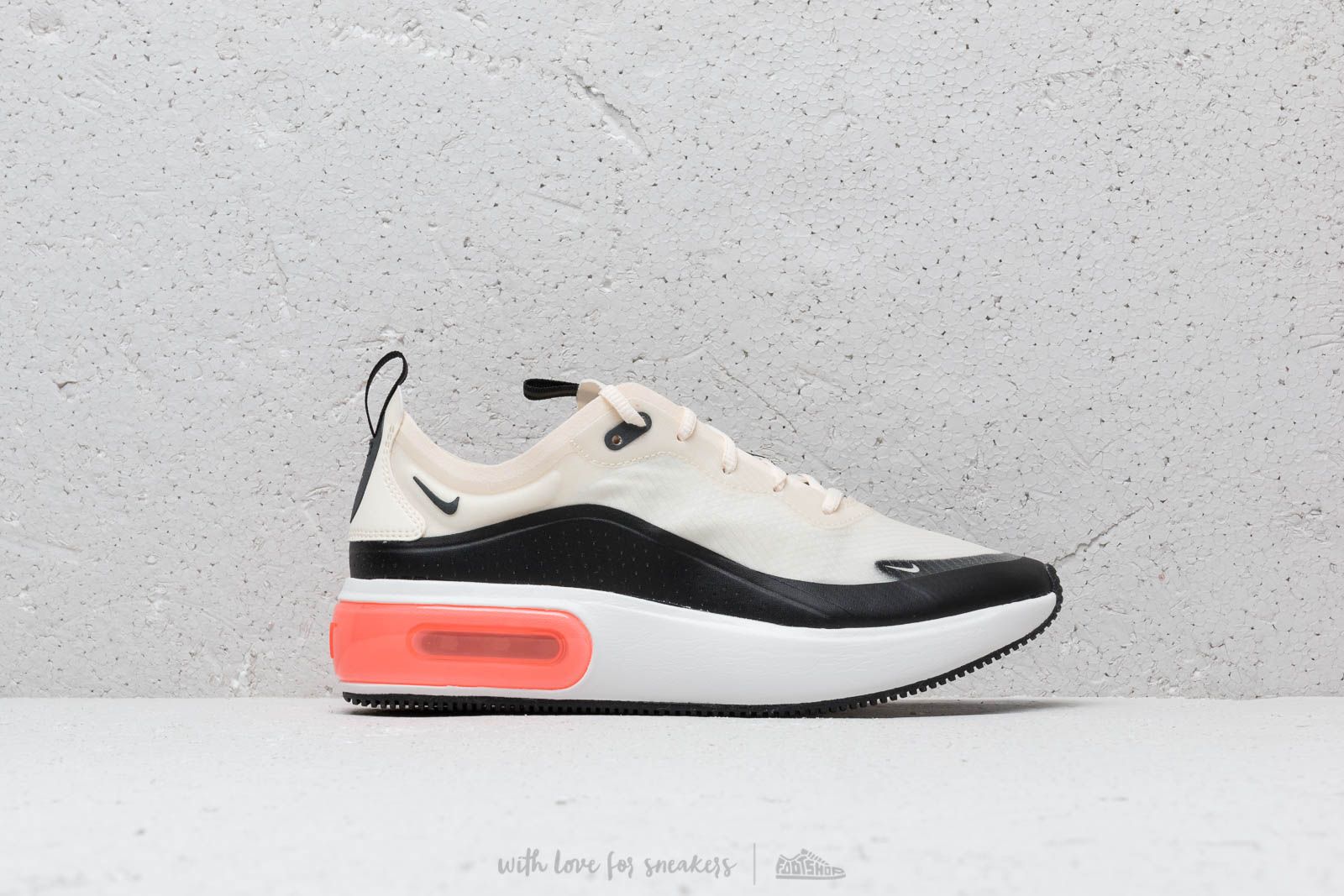 Air max dia deals pale ivory