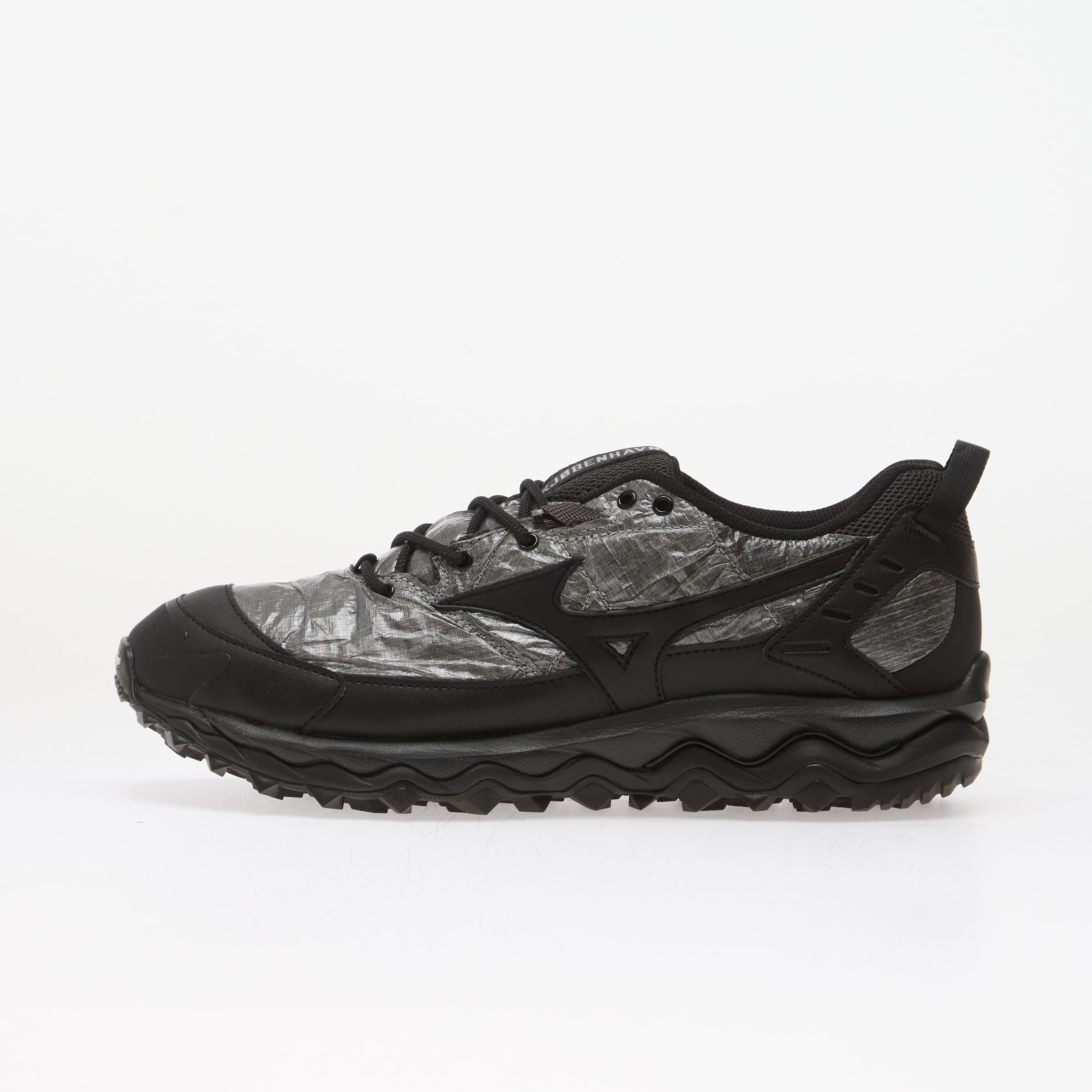Сникърси Mizuno x Han Kjøbenhavn Wave Mujin TL Black/ Black Sand/ Iron Gate EUR 44