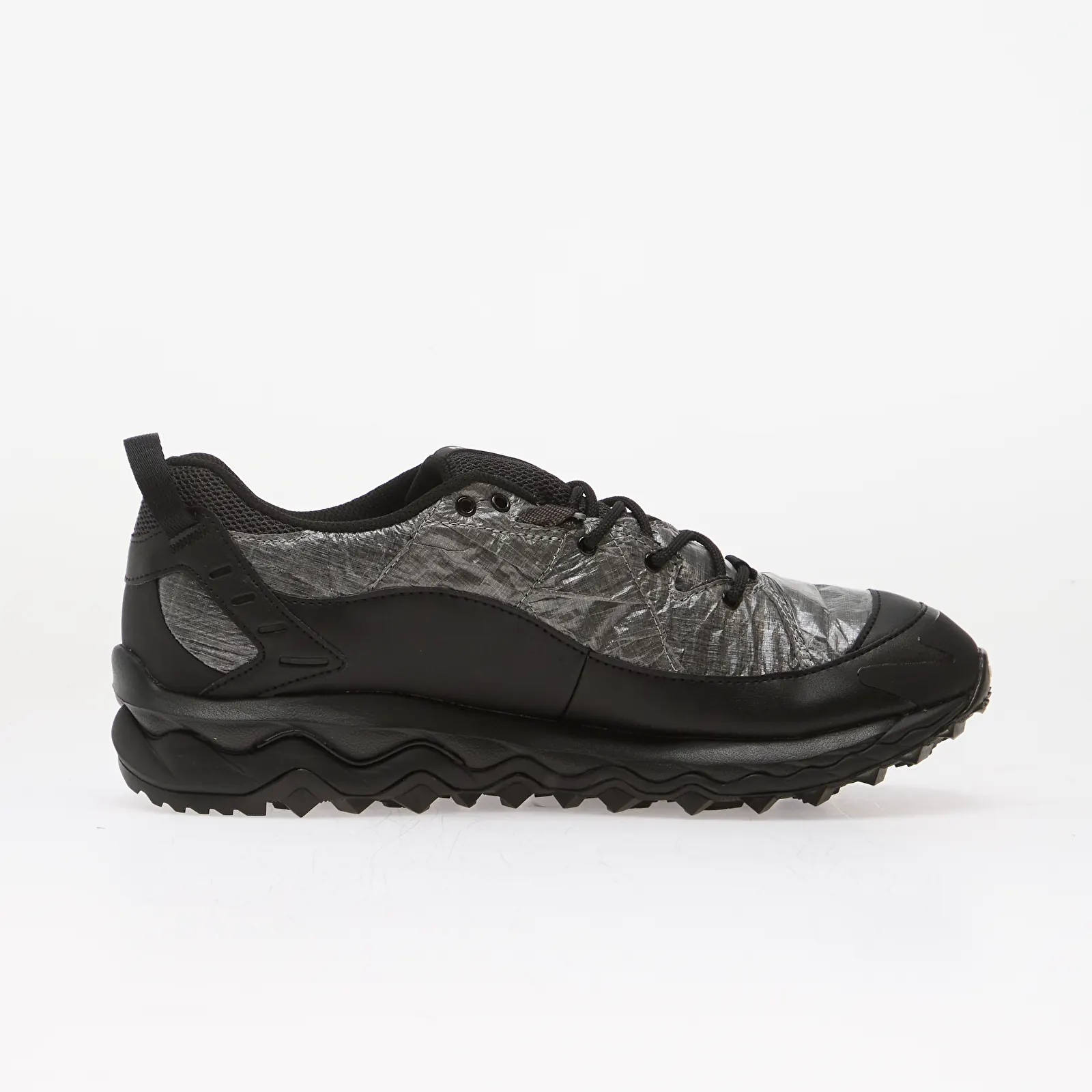 Чоловічі кросівки Mizuno x Han Kjøbenhavn Wave Mujin TL Black/ Black Sand/ Iron Gate