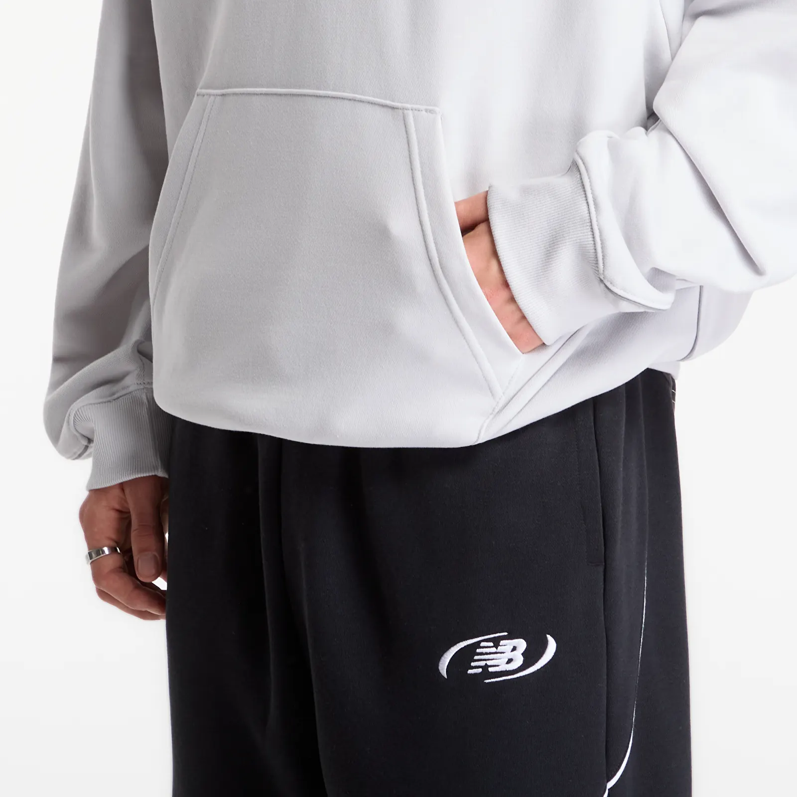 Суичърти New Balance Trackside French Terry Hoodie Grey Matter