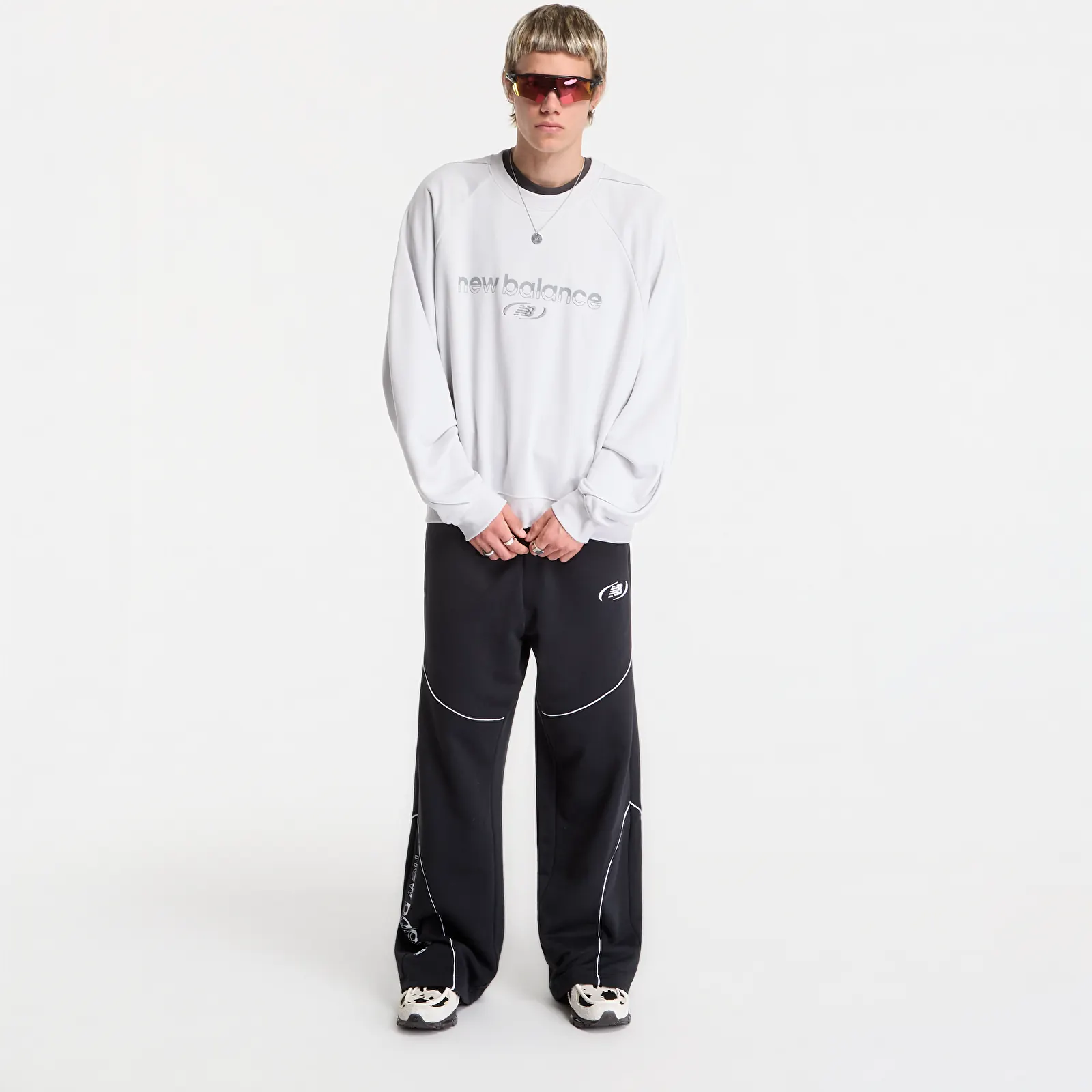 Kapuutsikud ja kampsunid New Balance Trackside French Terry Crew Grey Matter