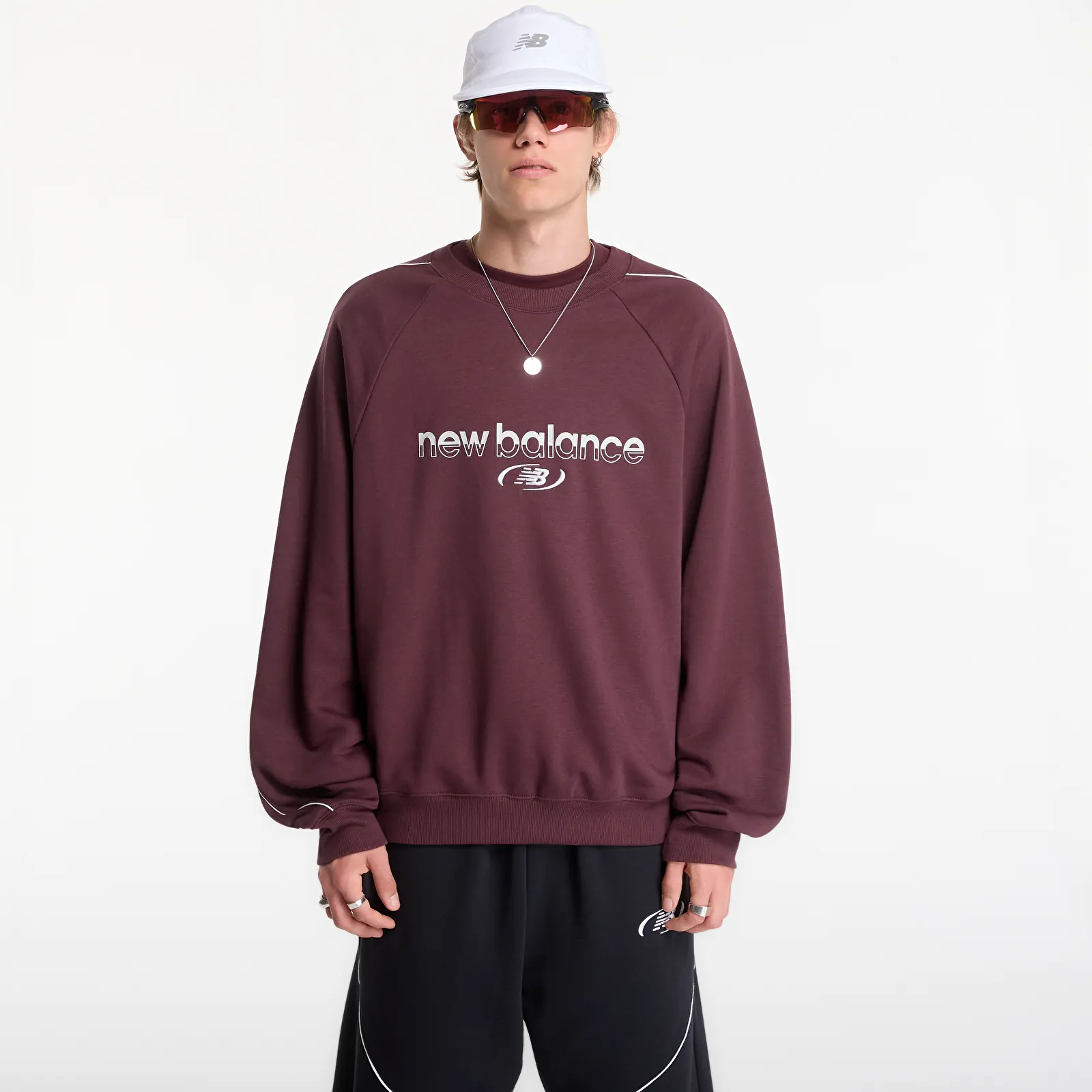 Hoodies och sweatshirts New Balance Trackside French Terry Crew Cherry Leather