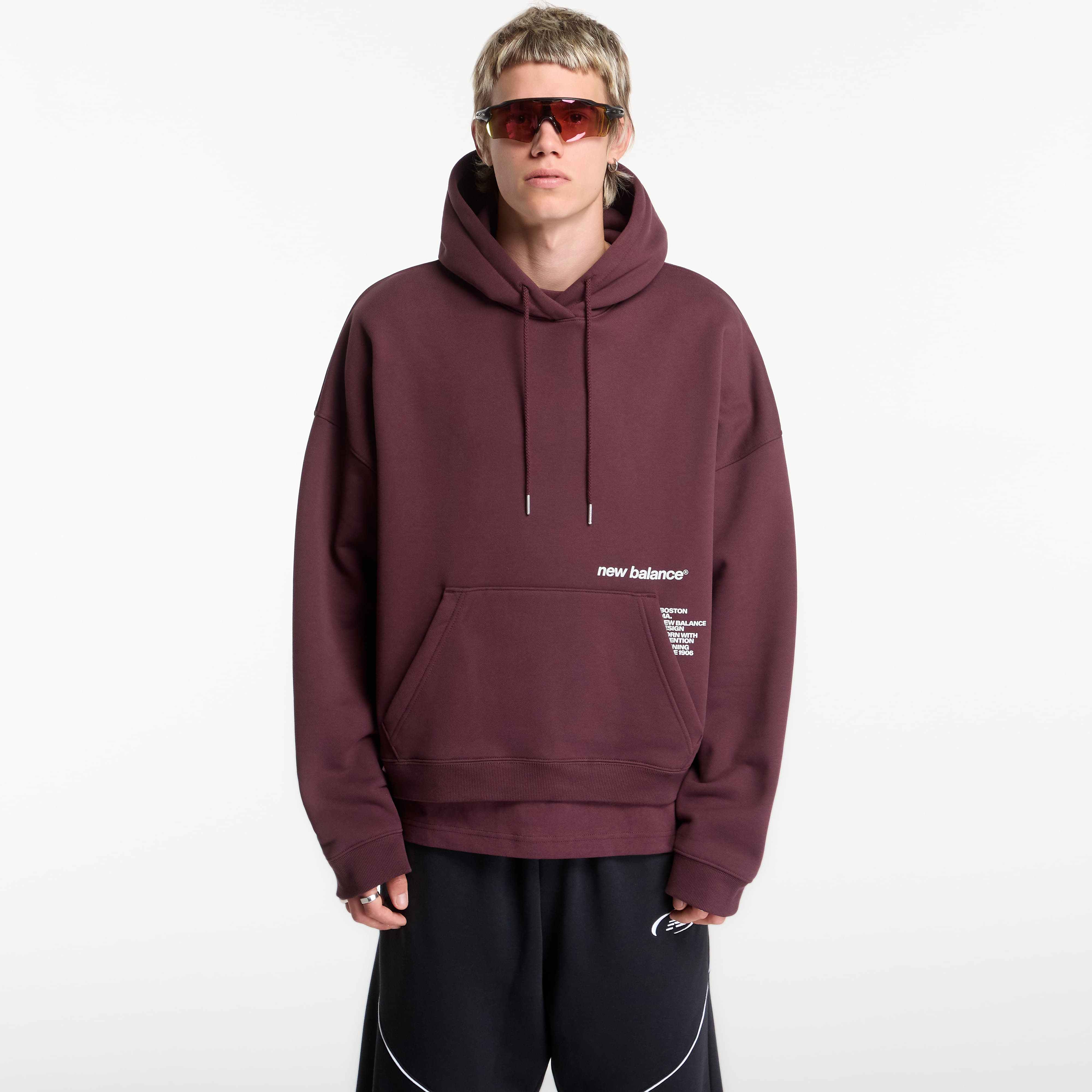 Mikina New Balance Street Classics OH Hoodie Cherry Leather XXL