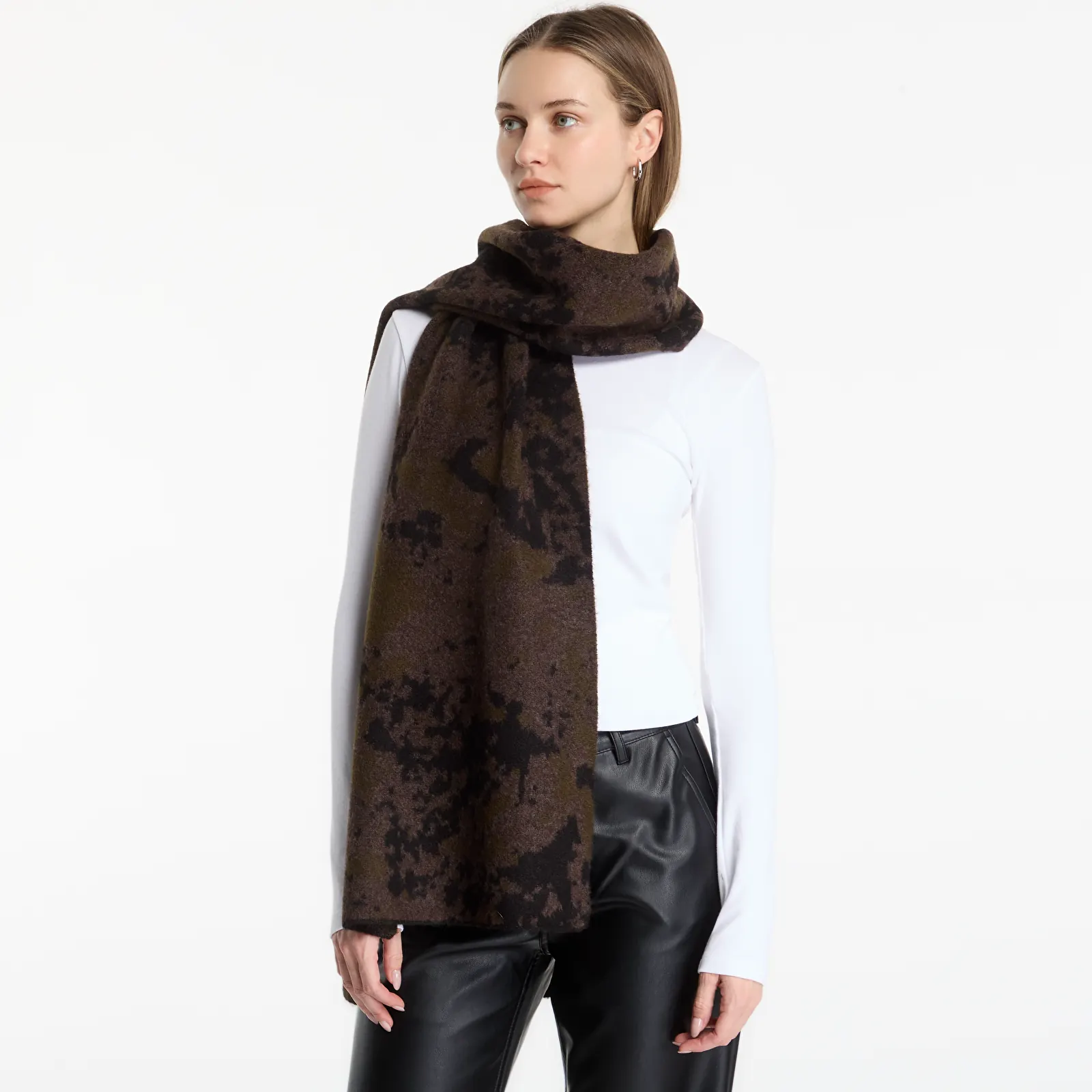 Eșarfe Carhartt WIP Camo Disperse Scarf Camo Disperse Jacquard, Black
