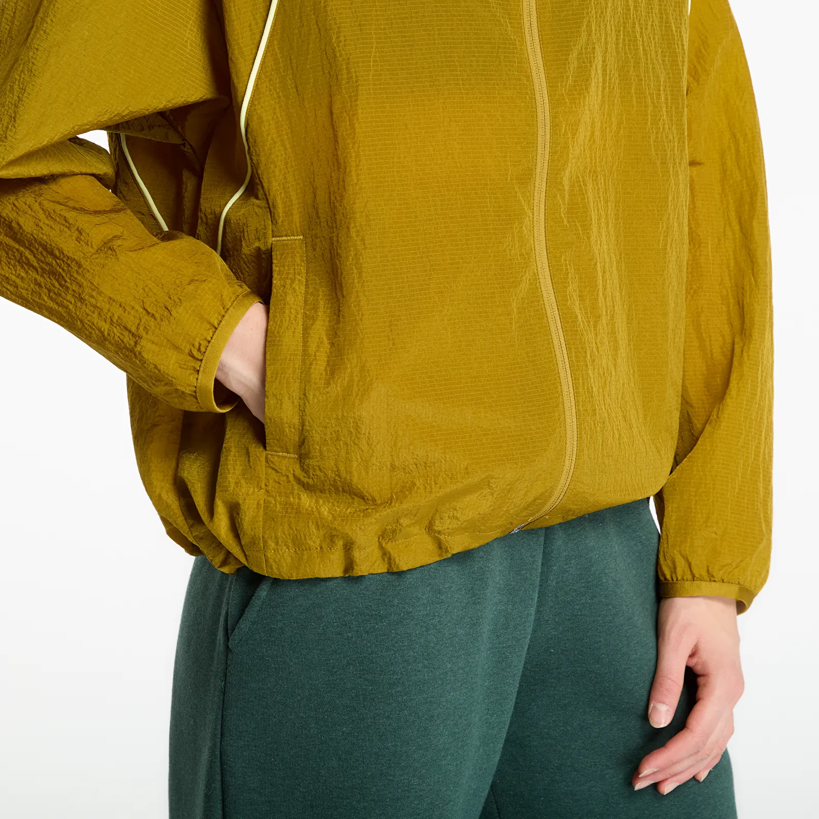 Trenerių striukės New Balance Sport Legacy Jacket Basil Oil