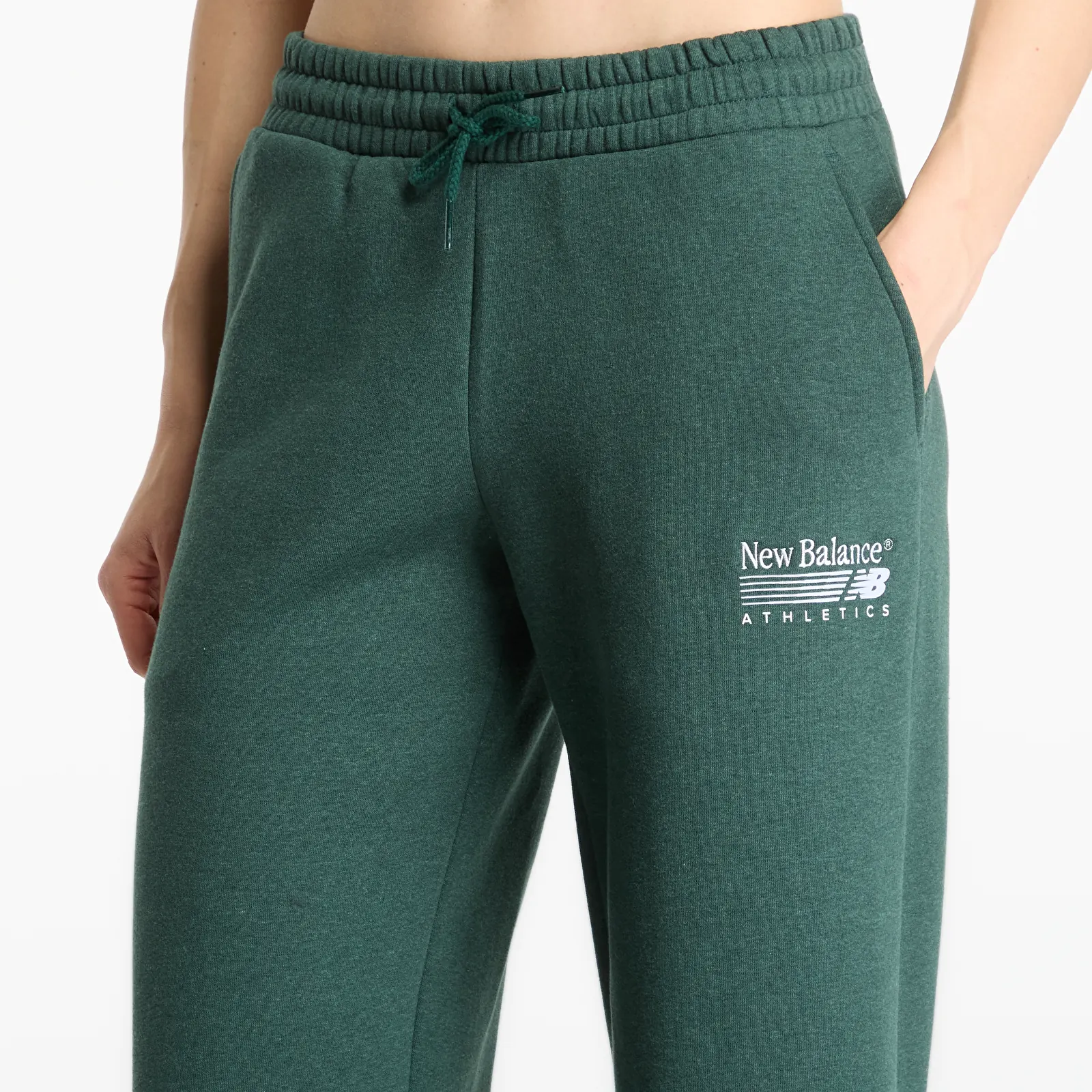 Pantalon survêtement New Balance Trackside Fleece Pant Nordic Green Heather