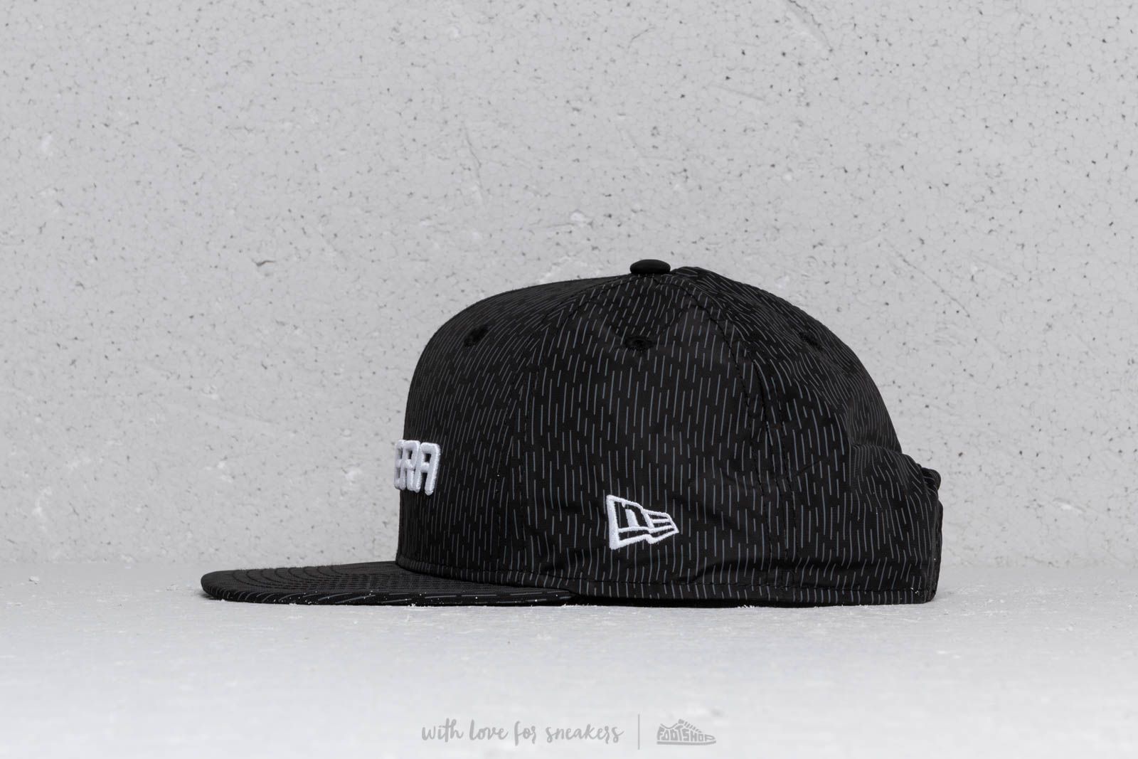 Hætter New Era 9Fifty Original Fit Rain Camo Cap Black/ White