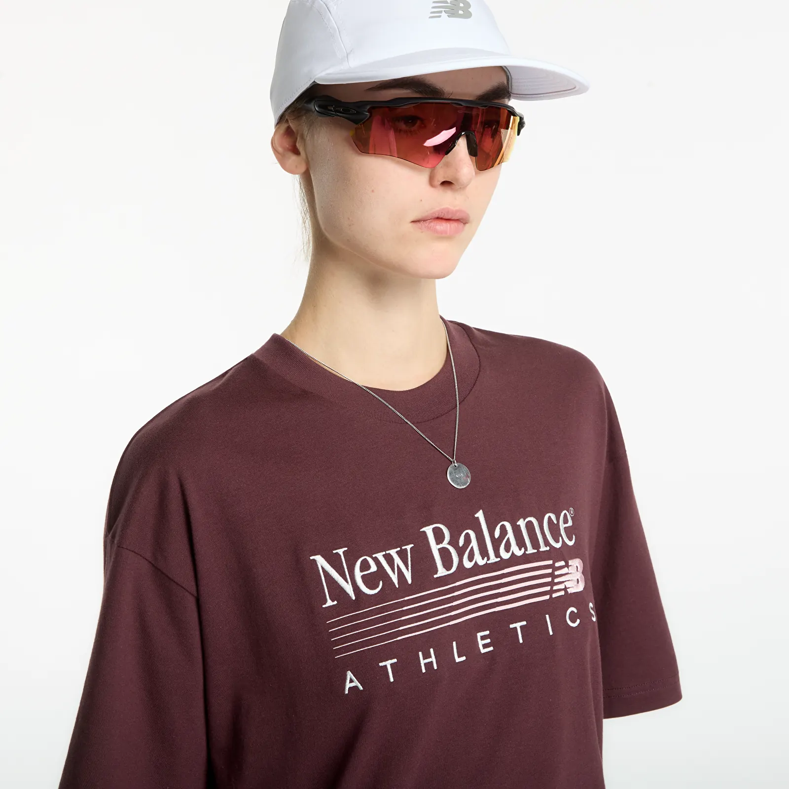 T-paidat New Balance Trackside Oversized T-Shirt Cherry Leather