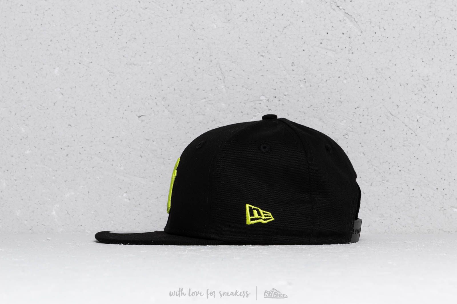 Caps New Era 9Fifty MBL League Essential Cap Black/ Cyber Green