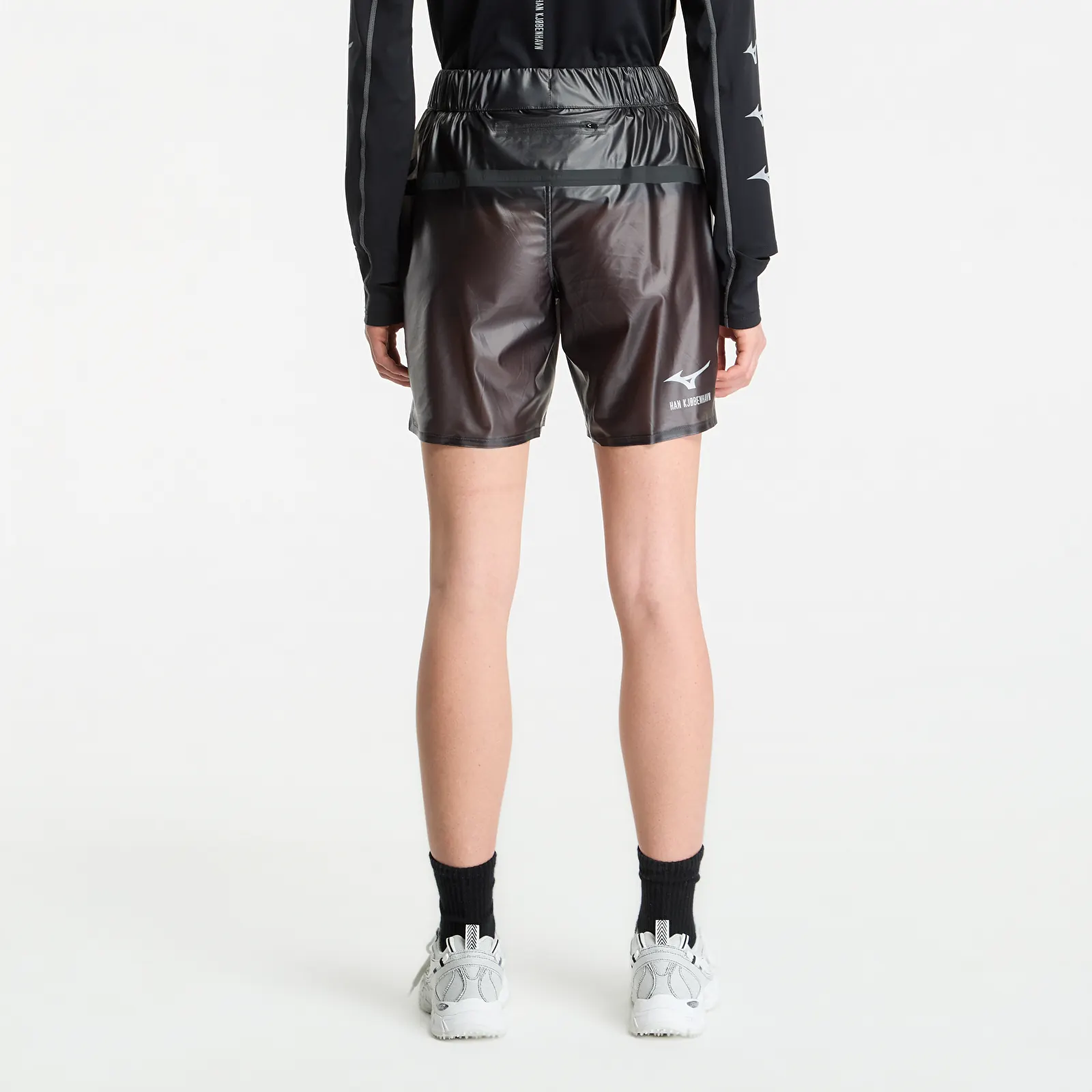 Къси панталони Mizuno x Han Kjøbenhavn Shorts Matt Black