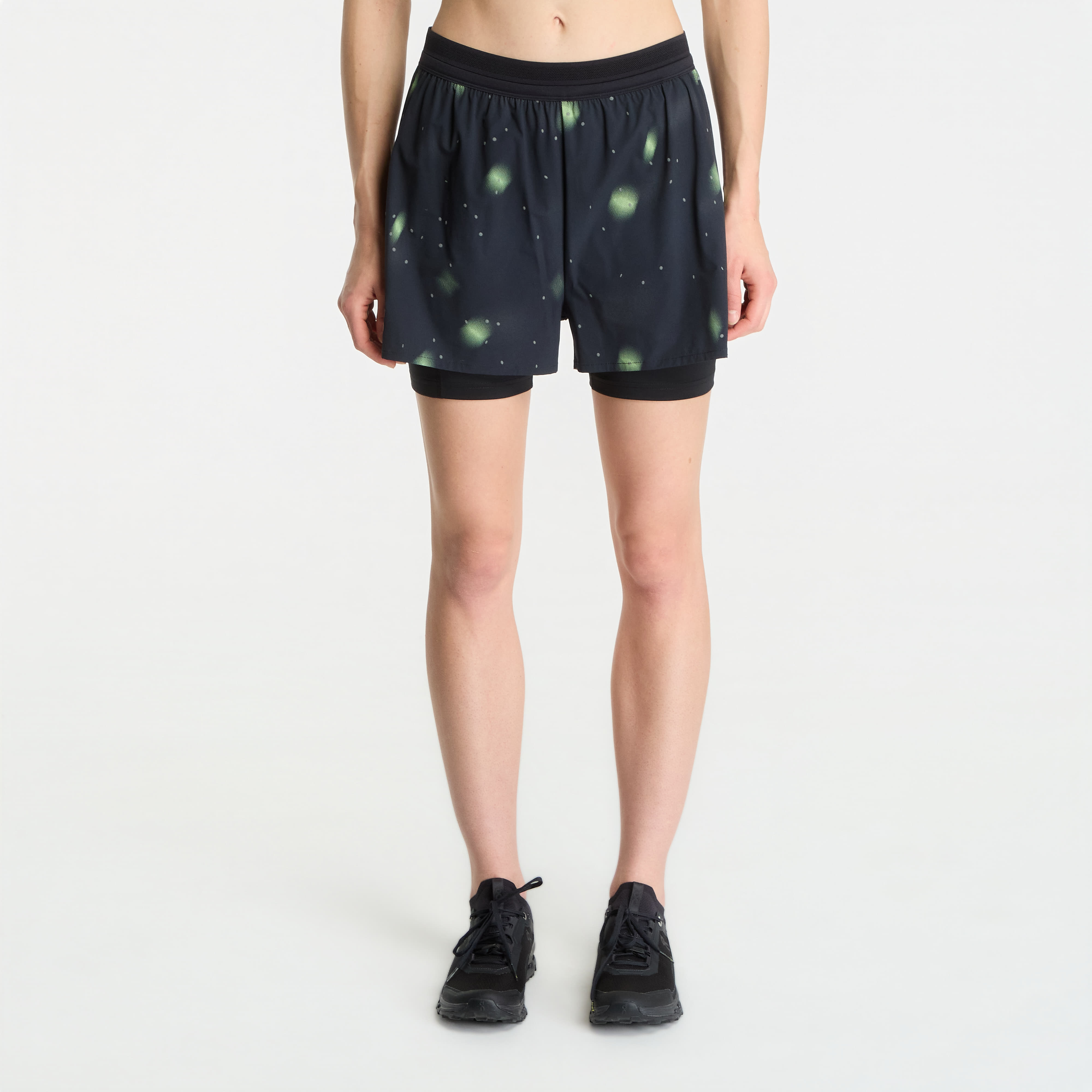 Къси панталони On Performance Shorts Lumos Black M