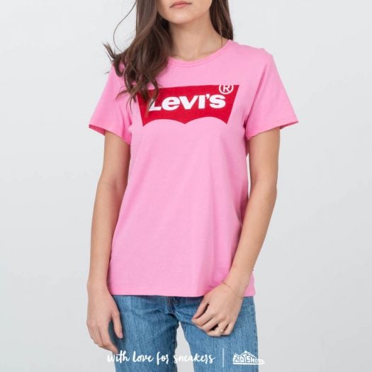 Levis store pink shirt