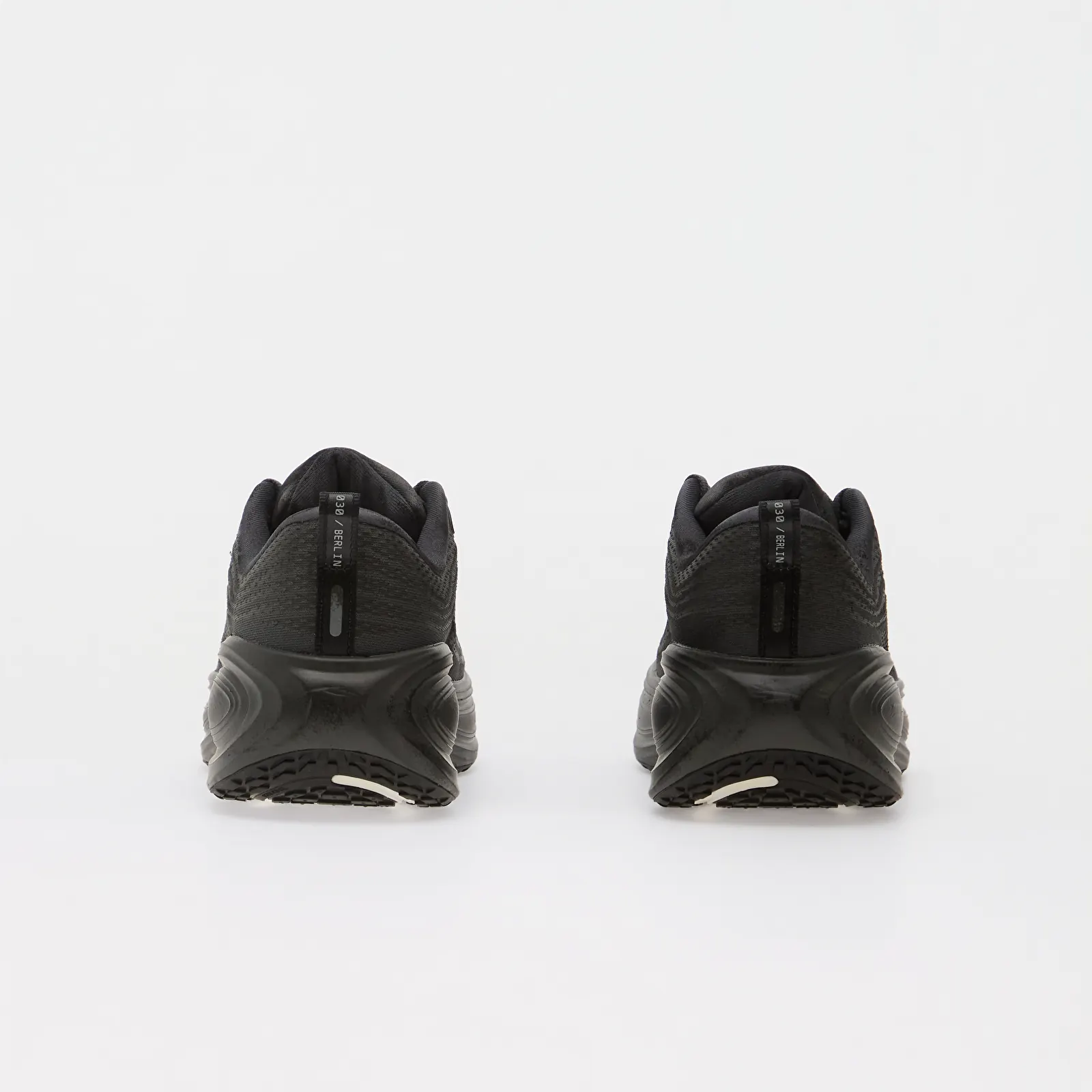 Sneakerși pentru bărbați Nike Vomero Plus Run in Berlin Iron Grey/ Off Noir-Lt Smoke Grey