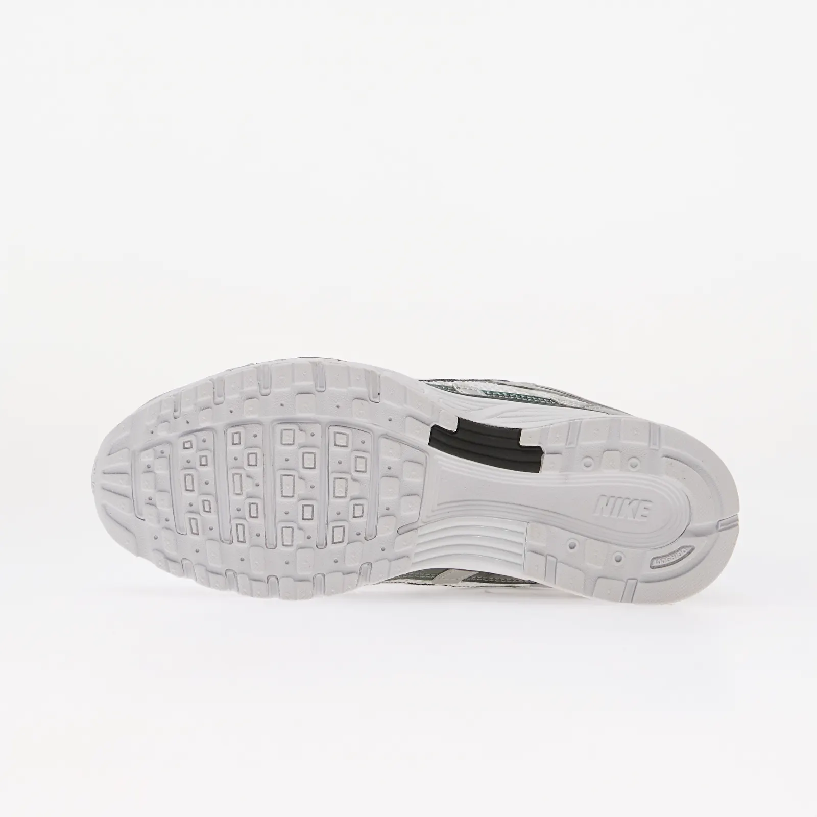 Chaussures et baskets femme Nike P-6000 White/ White-Off White-Dk Smoke Grey