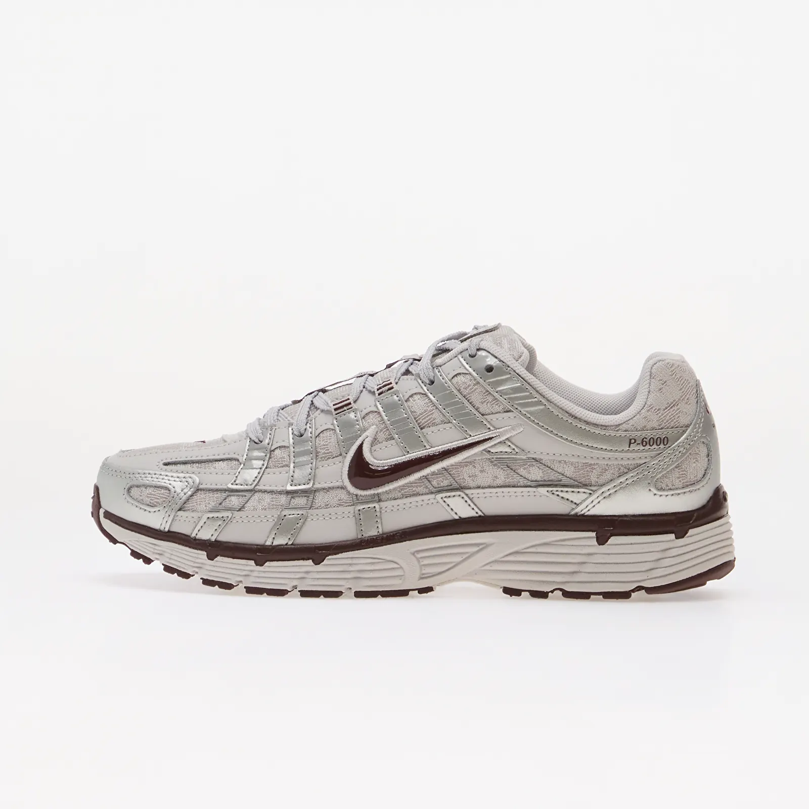 Joggesko for kvinner Nike P-6000 Vast Grey/ Burgundy Crush-Metallic Silver