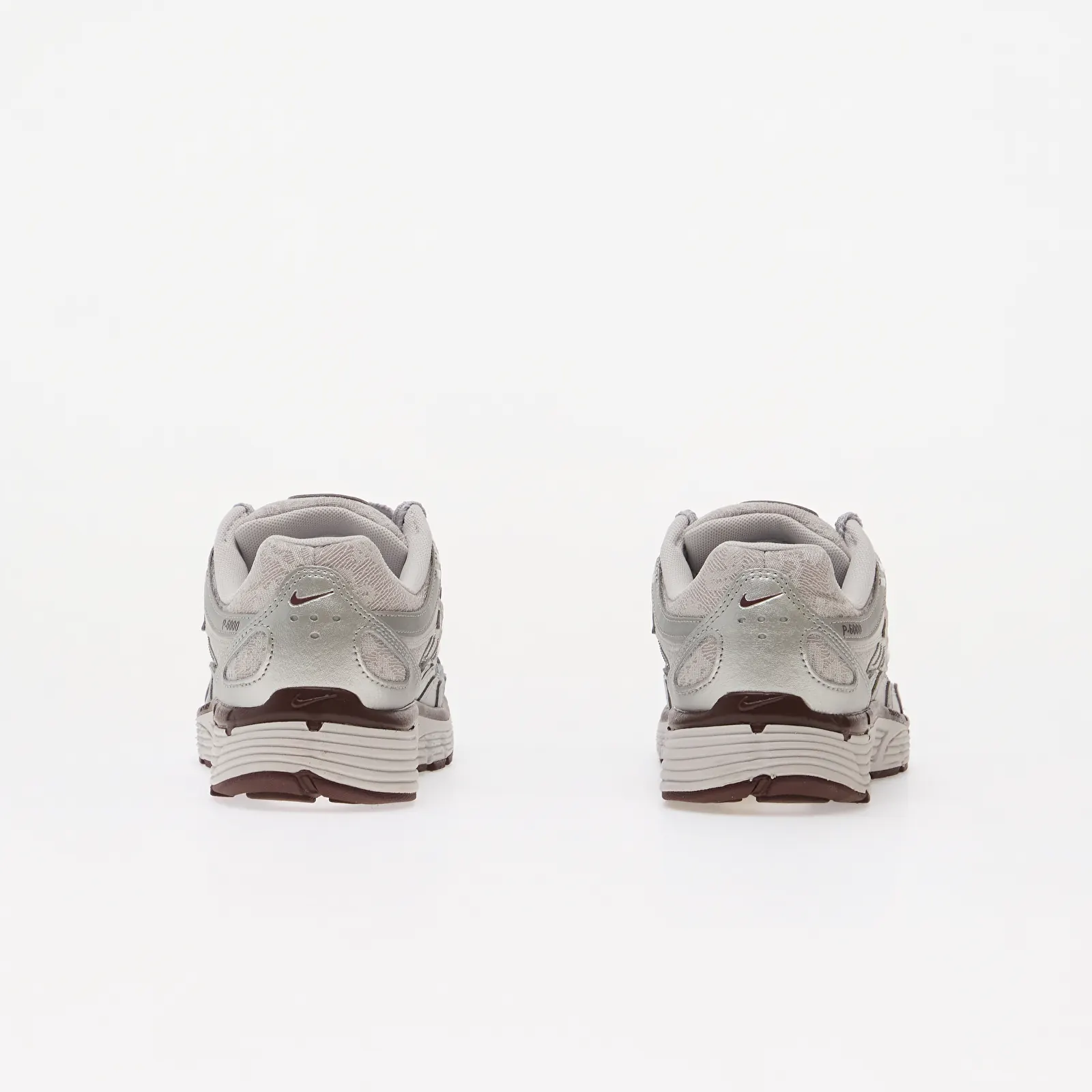 Joggesko for kvinner Nike P-6000 Vast Grey/ Burgundy Crush-Metallic Silver