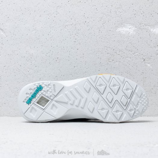 Reebok x gigi outlet hadid aztrek double 93