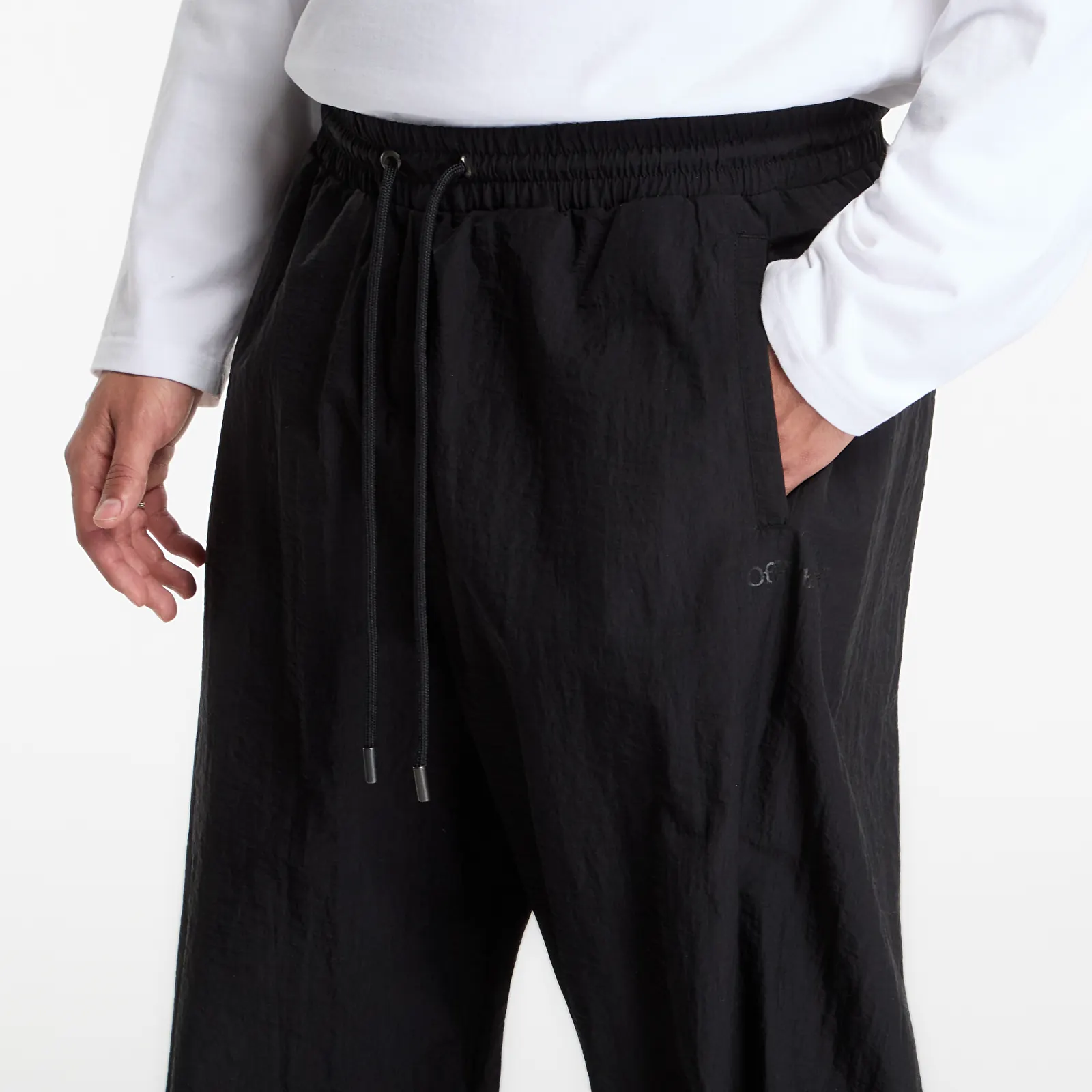 Pants Off-White Glossy Arrow Nylon Relax Trackpant Black