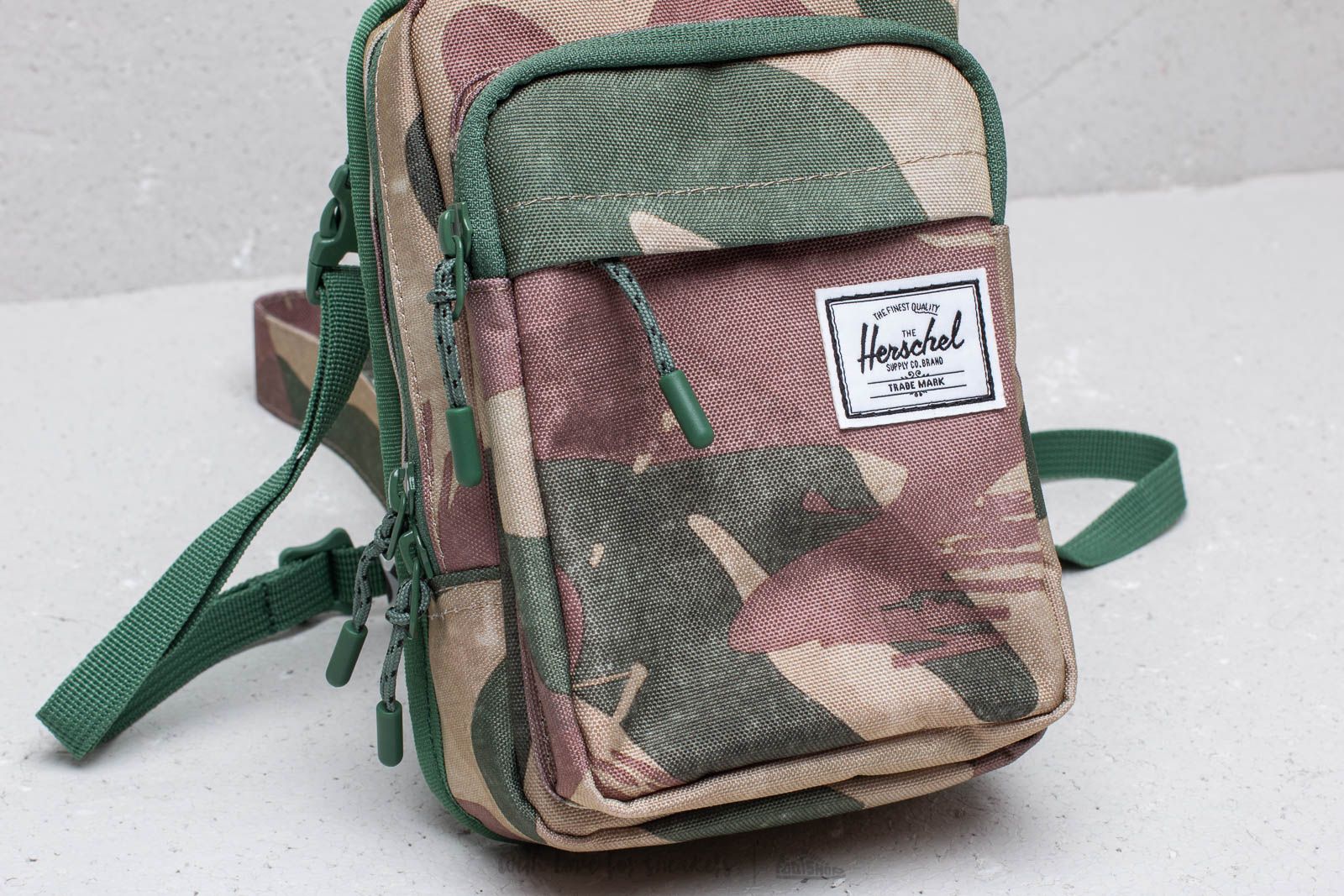 Crossbody bags Herschel Supply Co. Form Crossbody Large Pack Brushstroke Camo Footshop