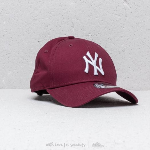 Maroon cap cheap