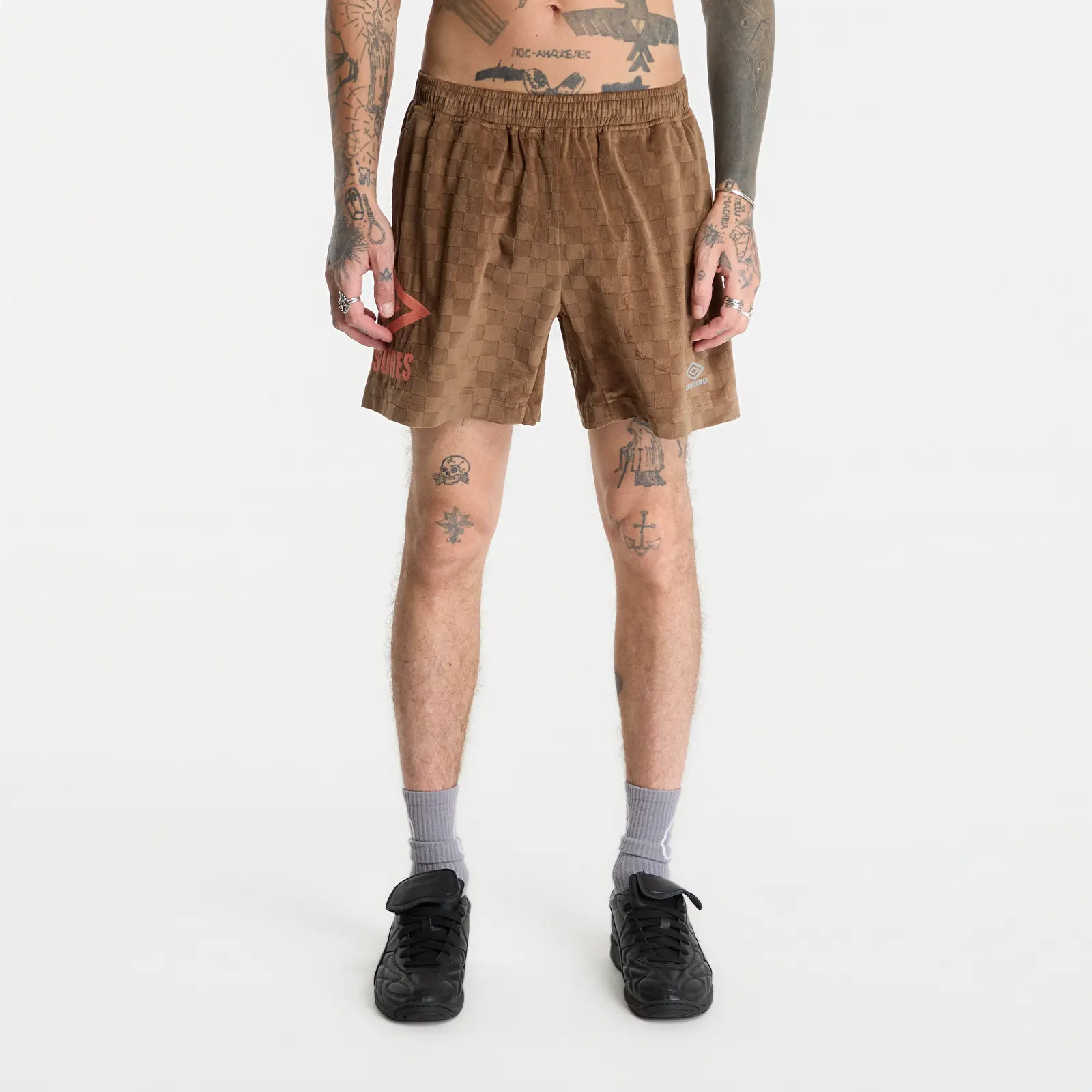 Kraťasy PLEASURES x Umbro Classic Shorts Brown