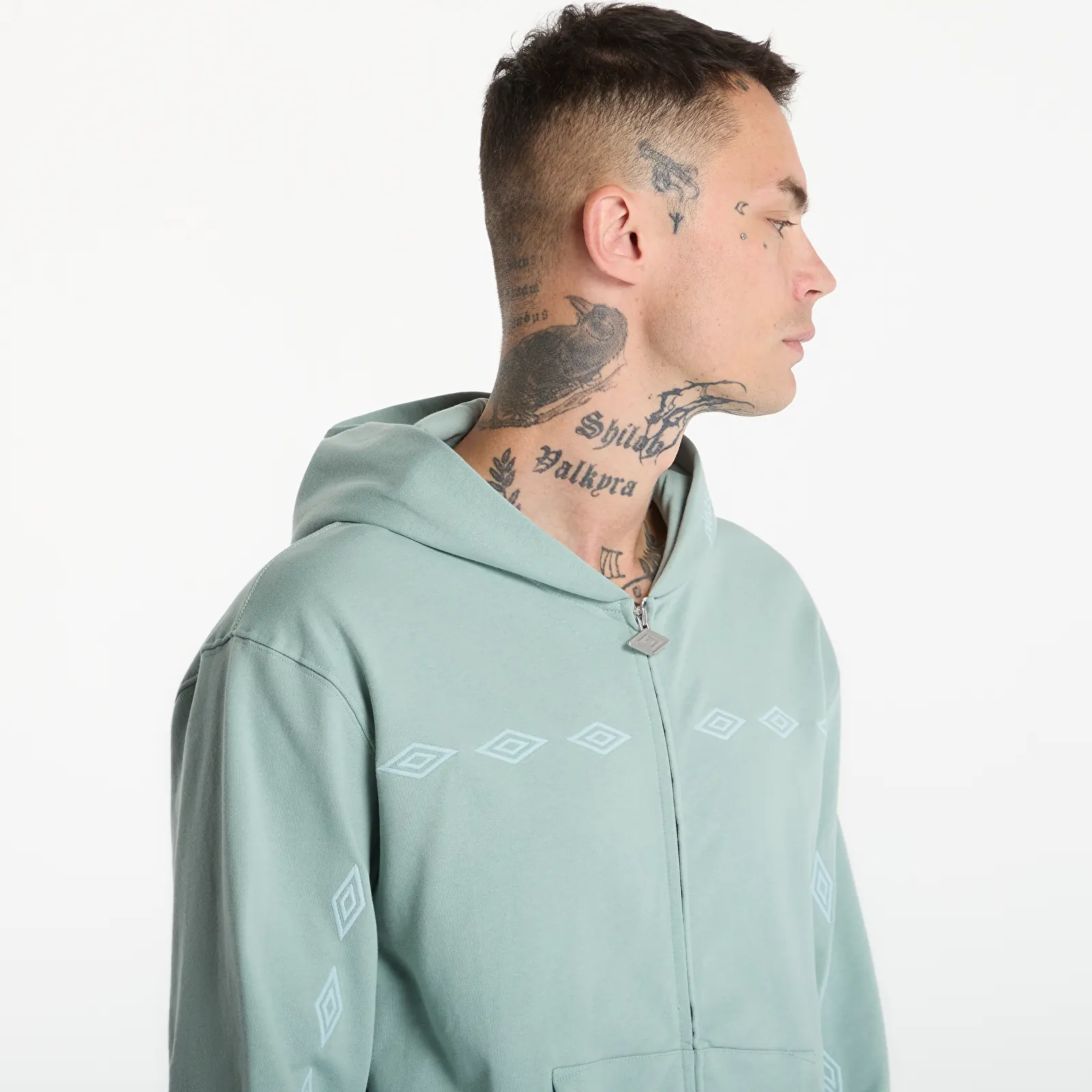 Puloverji   PLEASURES x Umbro Diamonds Zip Fitted Hoodie Sage