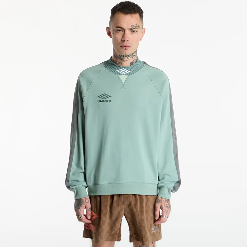 Sweatshirt PLEASURES x Umbro Icons Mockneck Sage