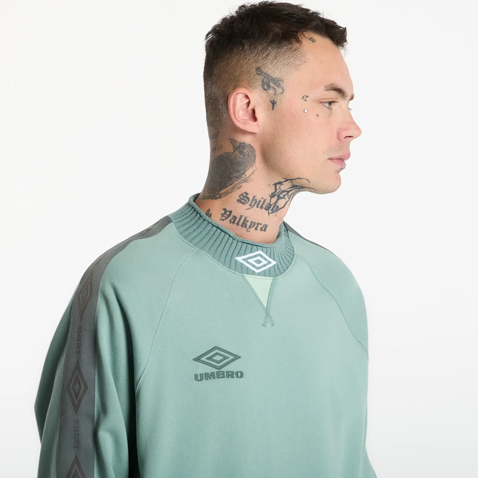 Hoodies and sweatshirts  PLEASURES x Umbro Icons Mockneck Sage
