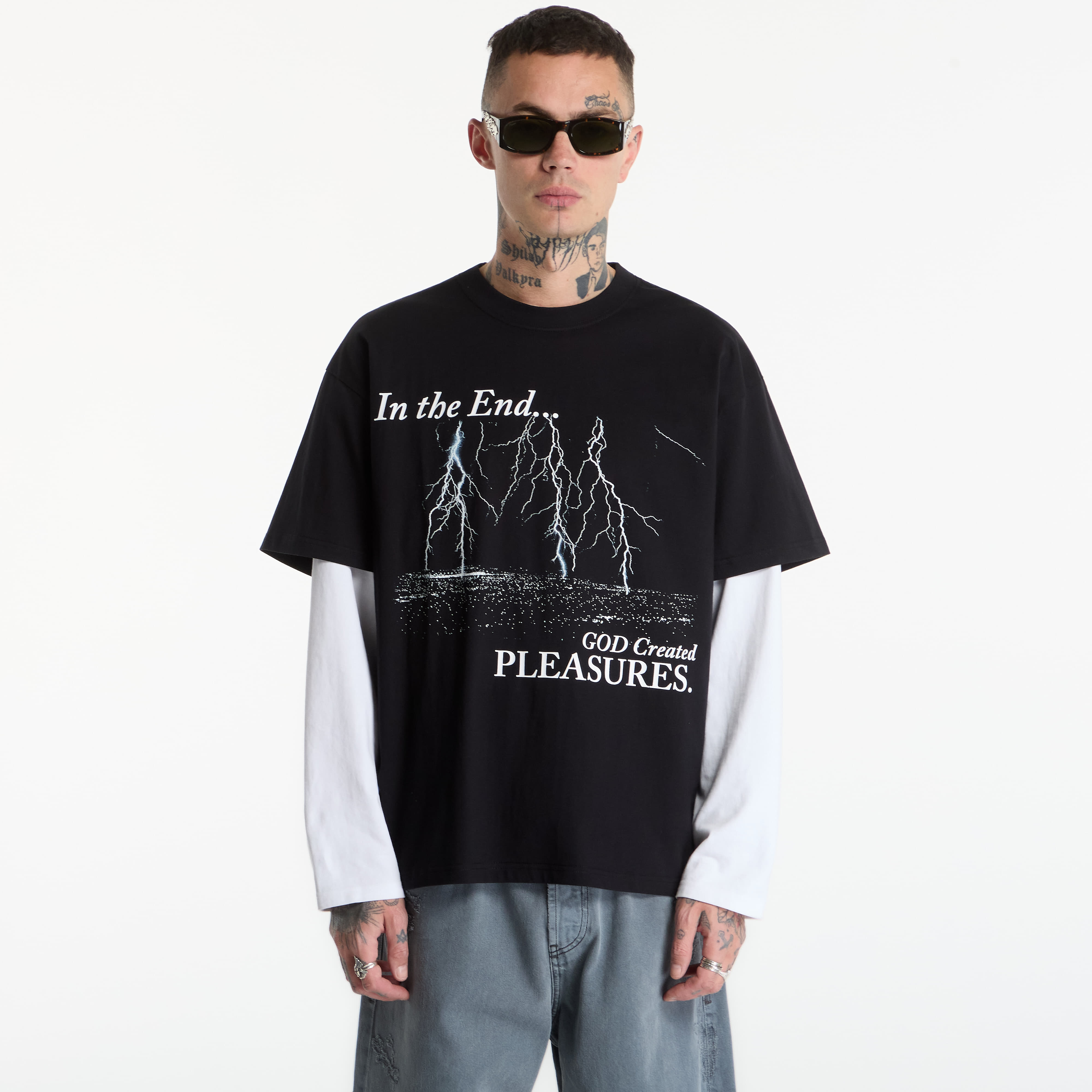 Тениска PLEASURES End Times T-Shirt Black M