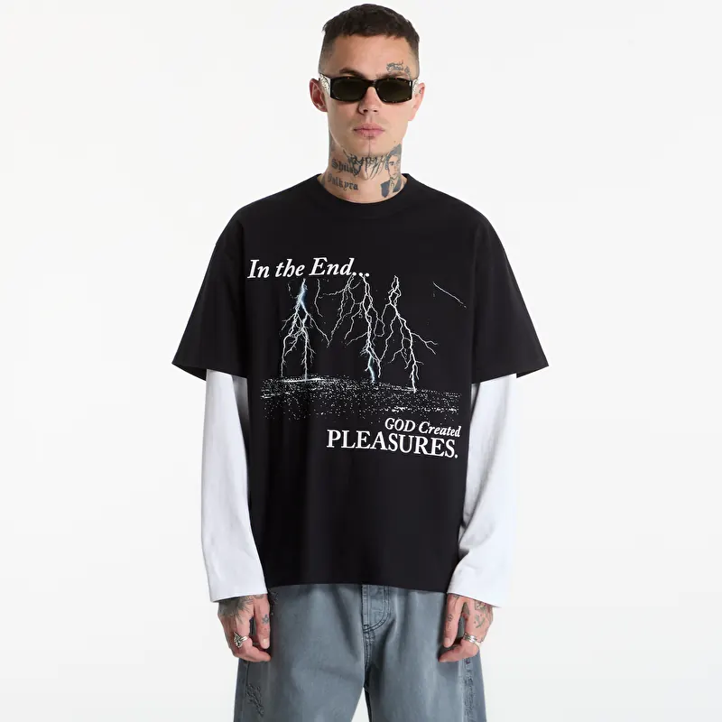 T-Shirt PLEASURES End Times T-Shirt Black