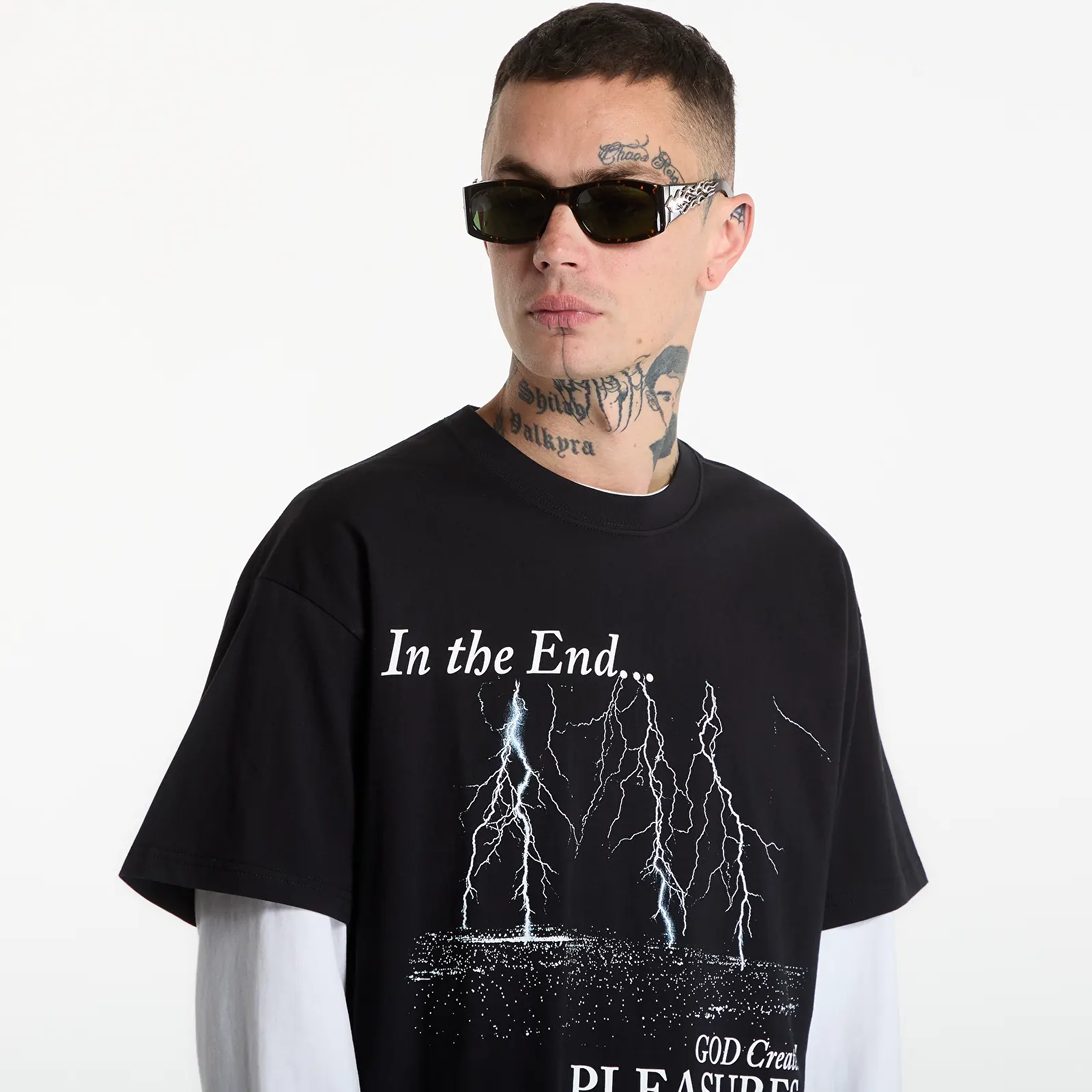 T-särgid PLEASURES End Times T-Shirt Black