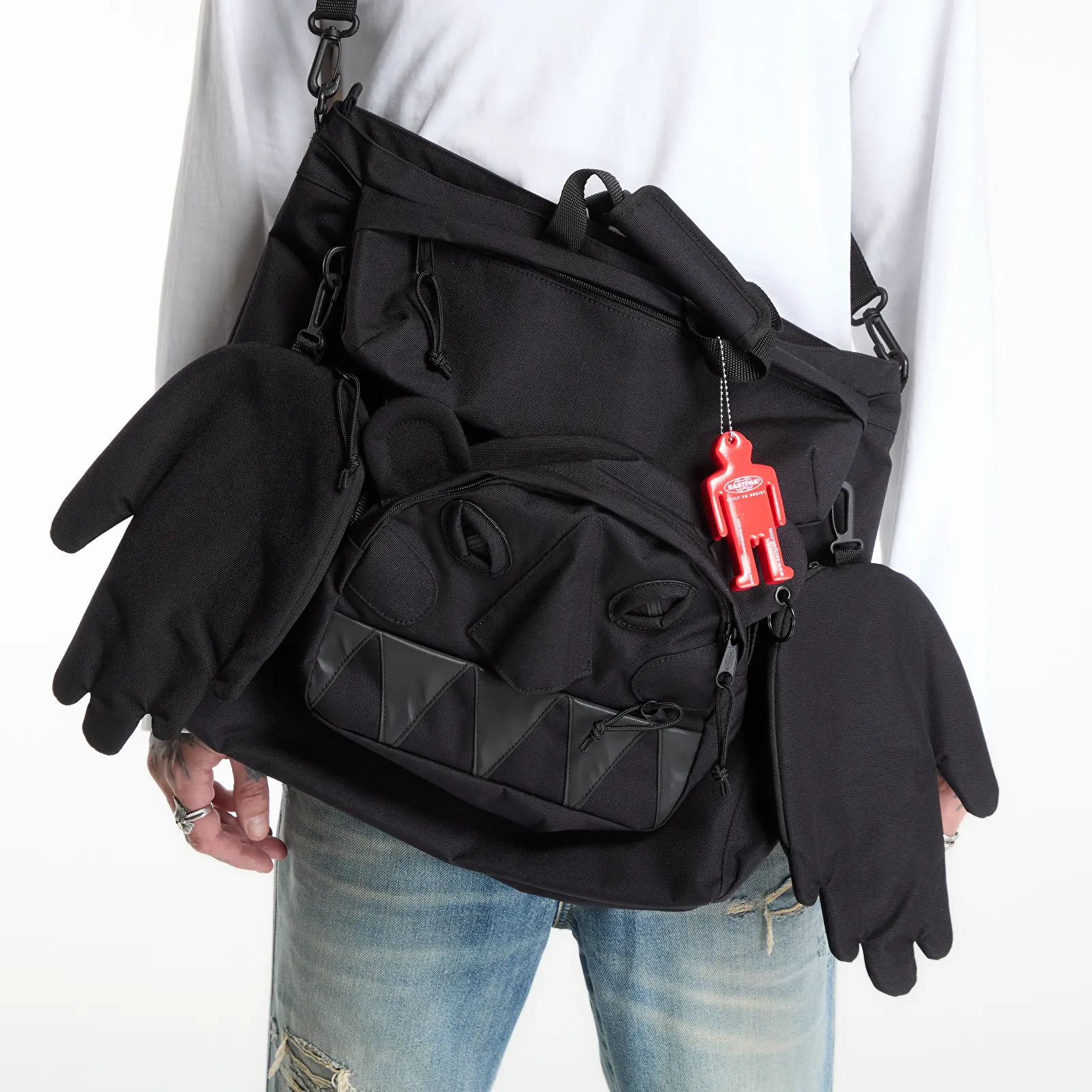 Crossbody tassen Eastpak x Walter Van Beirendonck Carry Bag Walter Black