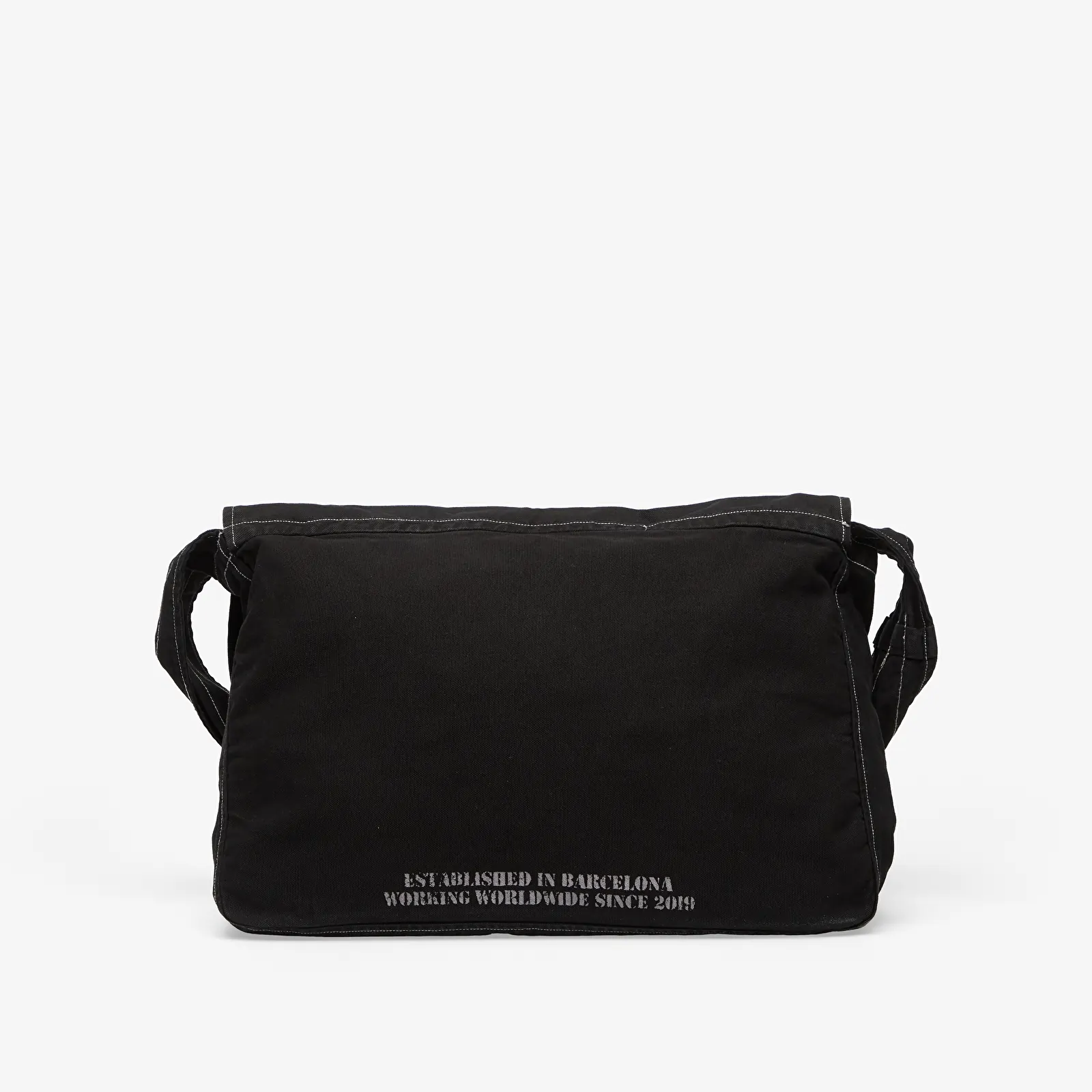 Tašky přes rameno TwoJeys Sterling Messenger Bag Black Black