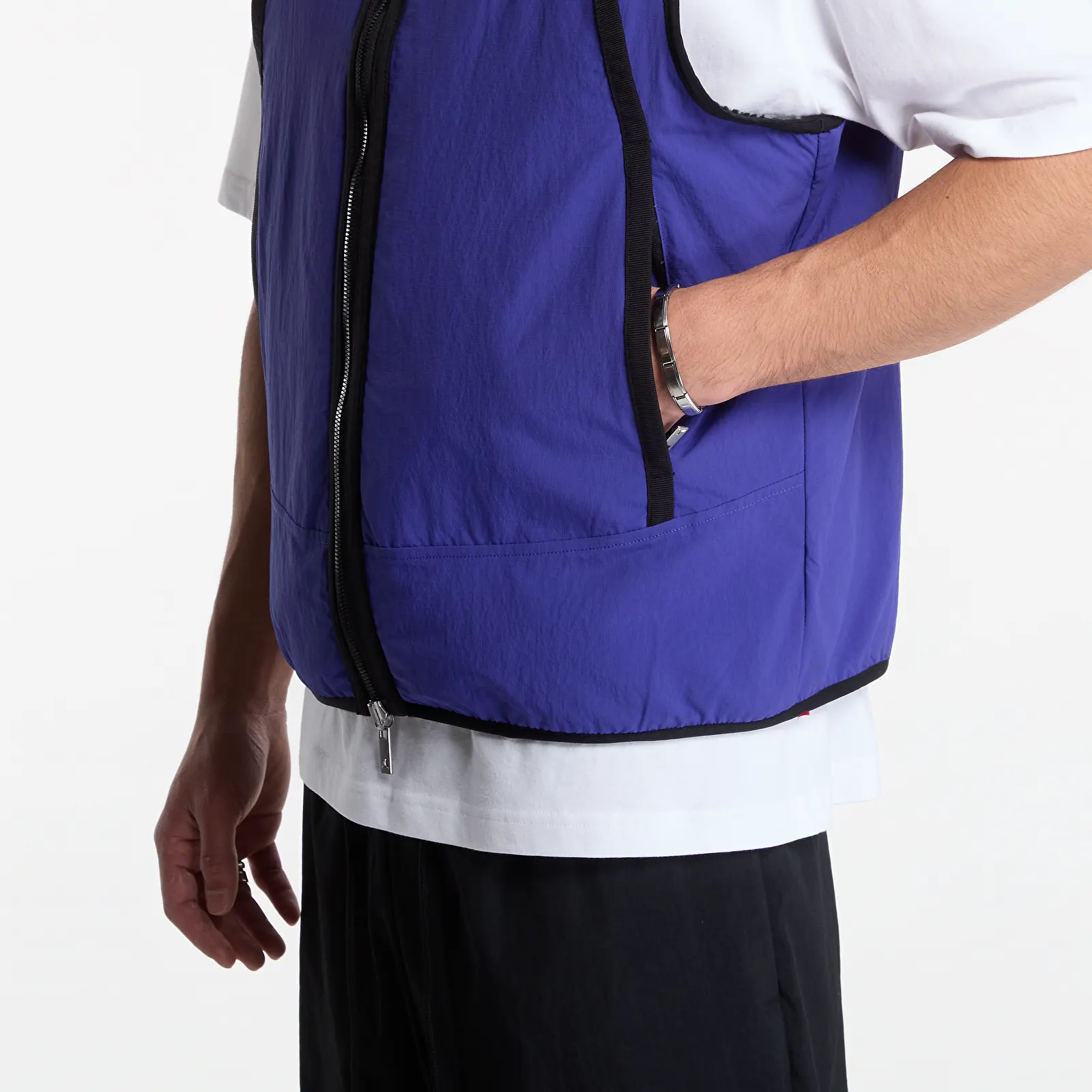 Vesty Jordan Flight Mountainside Vest Black/ Light Concord/ White