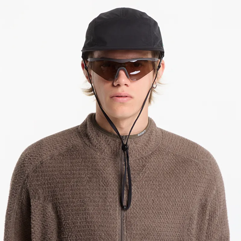 Mütsike District Vision Perforated Strap Hat Black