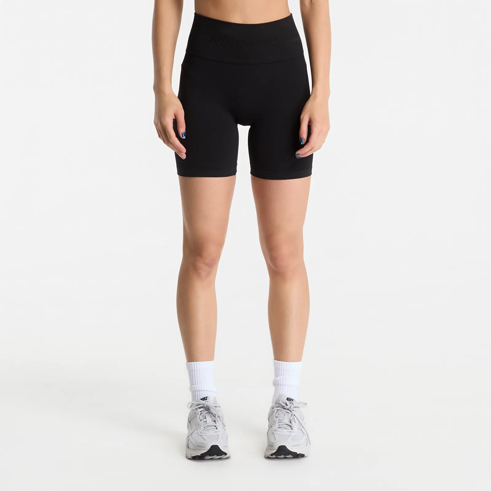 Kratke hlače  Nike Pro Seamless Dri-FIT High-Waisted 5 Biker Shorts Black