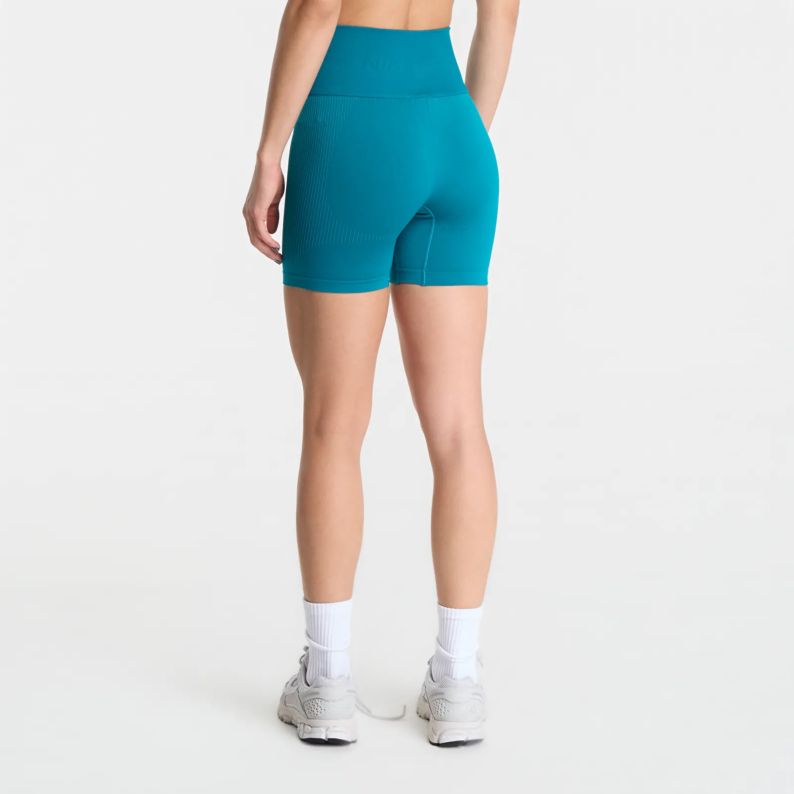 Kratke hlače  Nike Pro Seamless Dri-FIT High-Waisted 5 Biker Shorts Bright Spruce