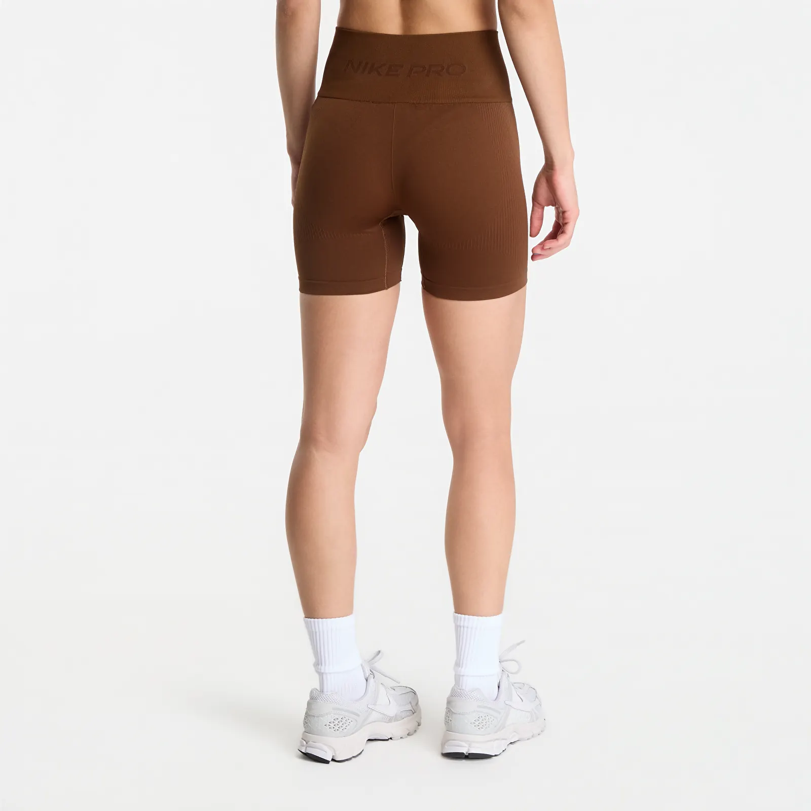 Kratke hlače  Nike Pro Seamless Dri-FIT High-Waisted 5 Biker Shorts Cacao Wow