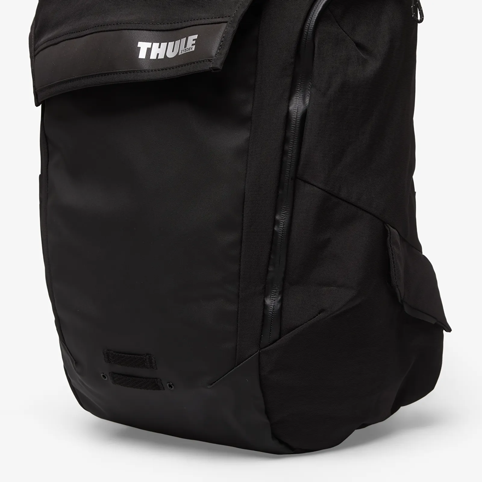 Раници Thule Paramount Commuter Backpack 28L Black